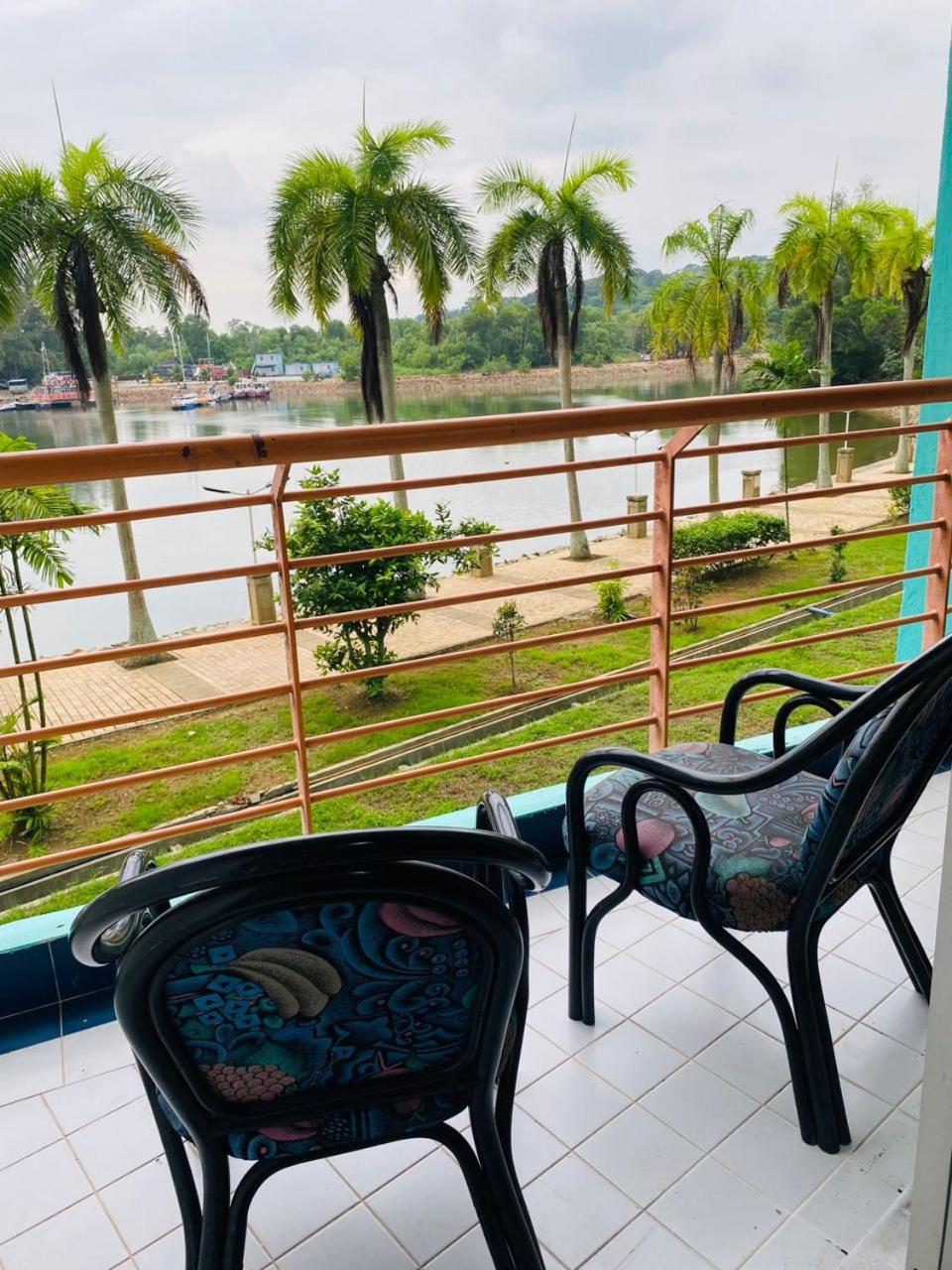 Family Room with Balcony - Photo 2