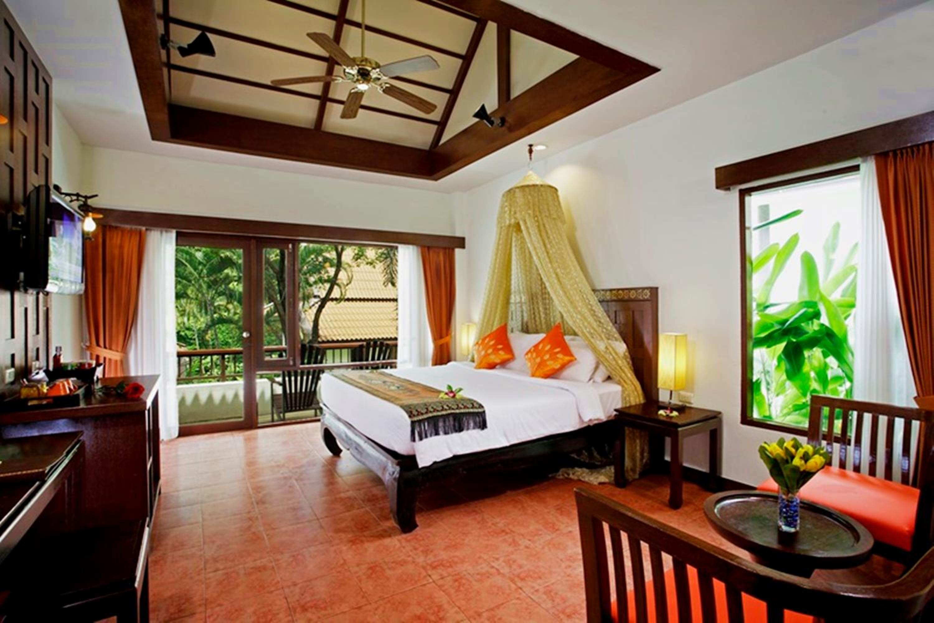 Villa - Photo 2