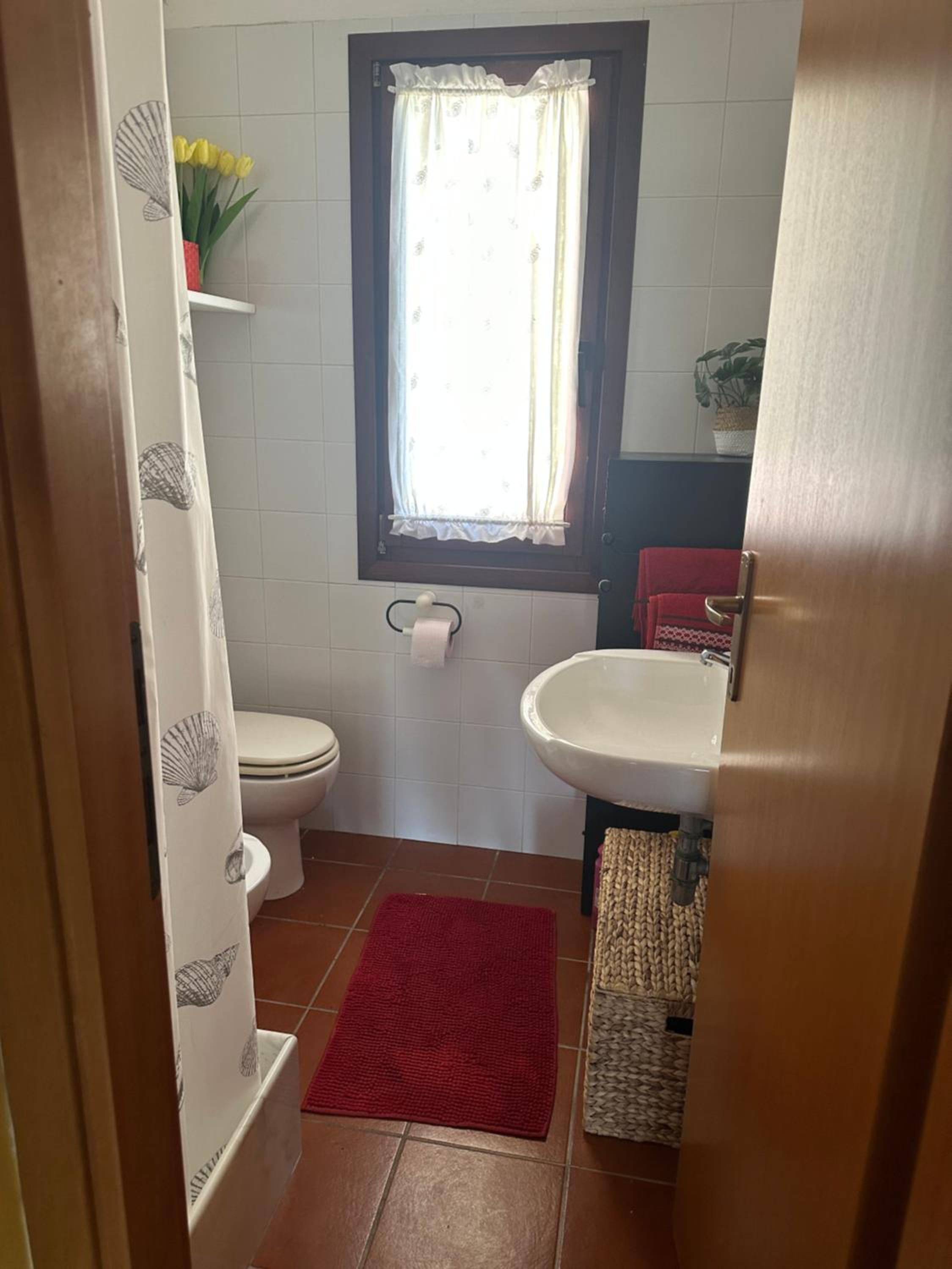 Two-Bedroom House photo 2