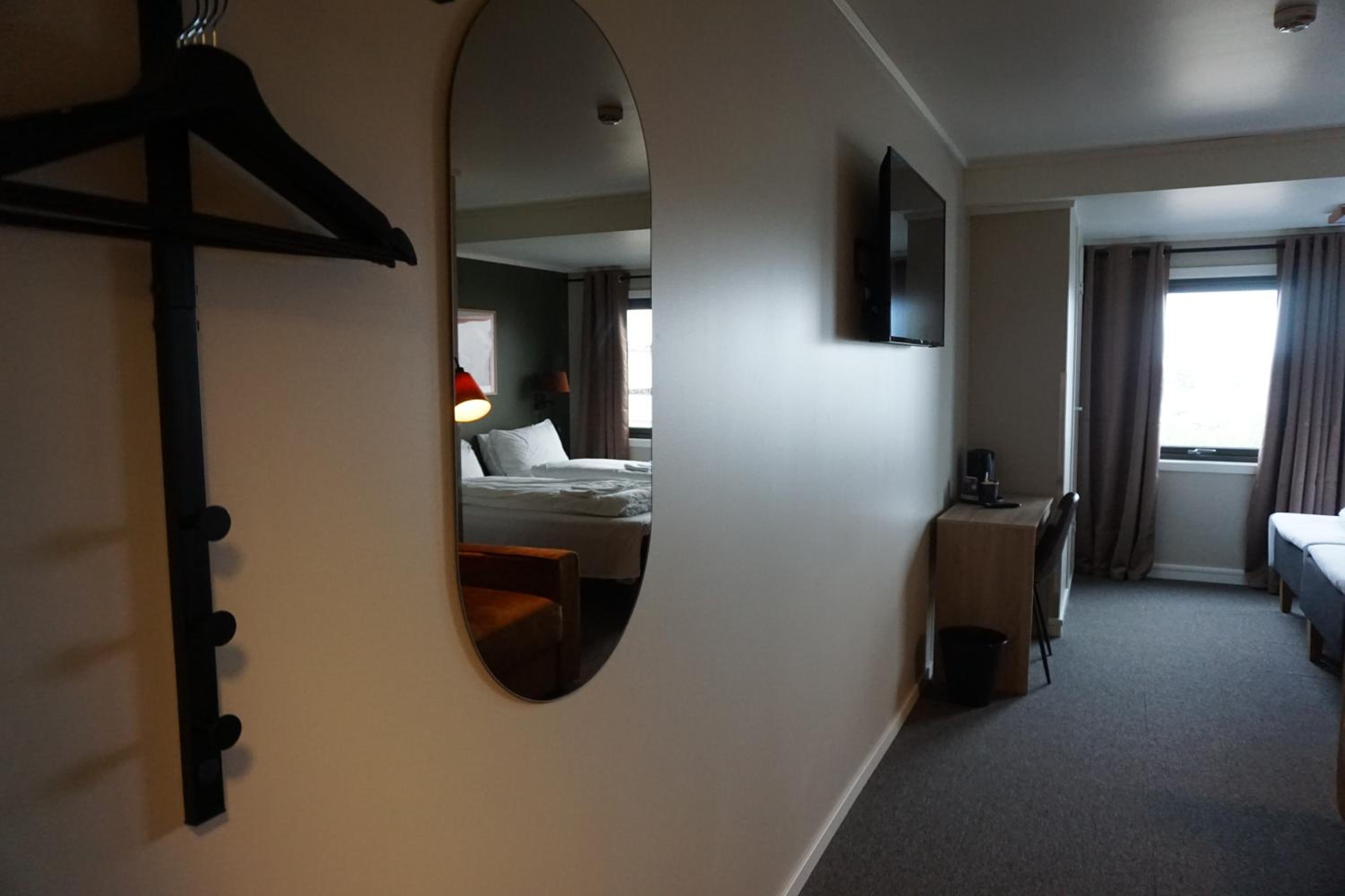 Standard Double or Twin Room - Photo 2