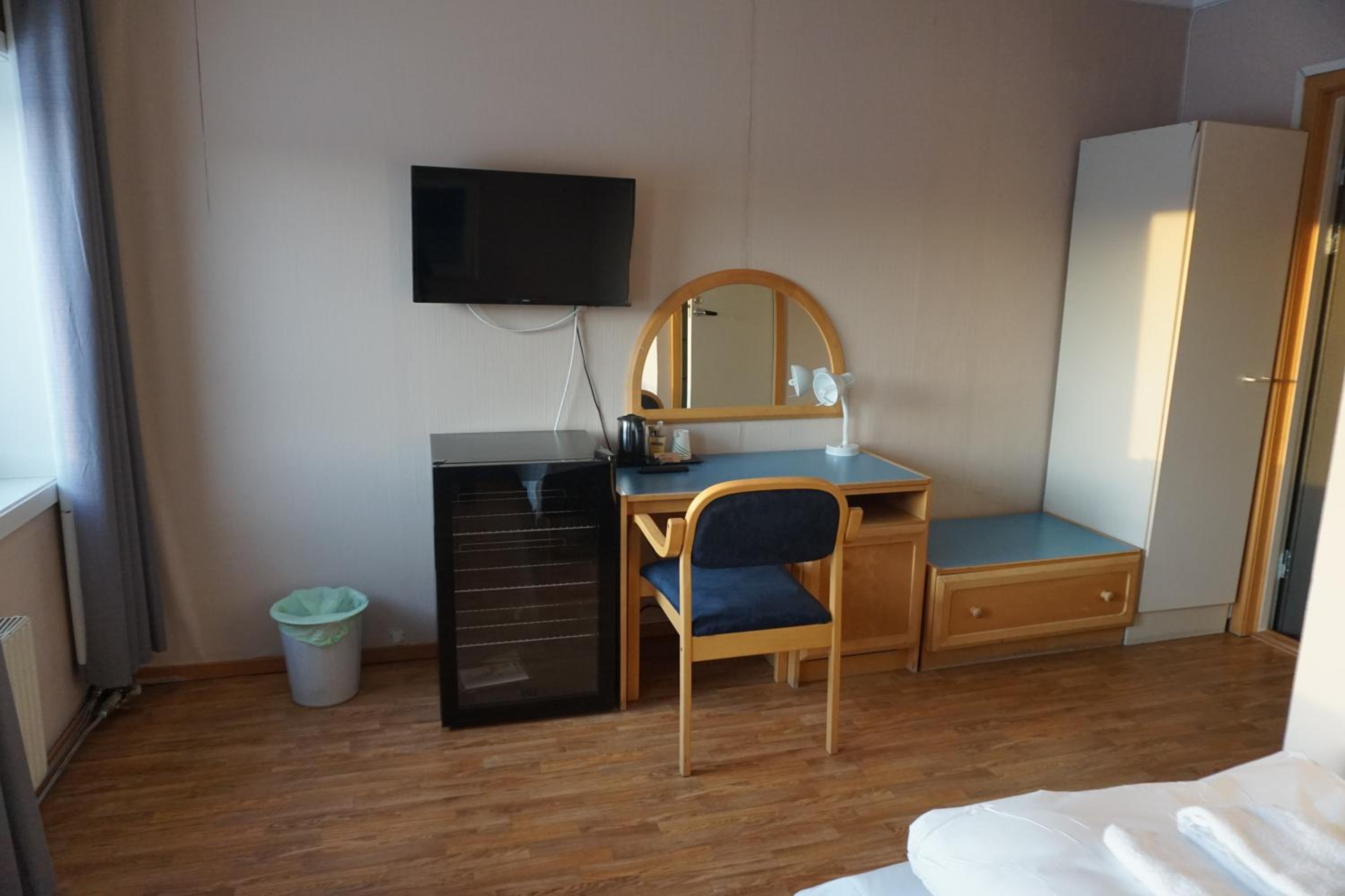 Budget Single Room photo 2