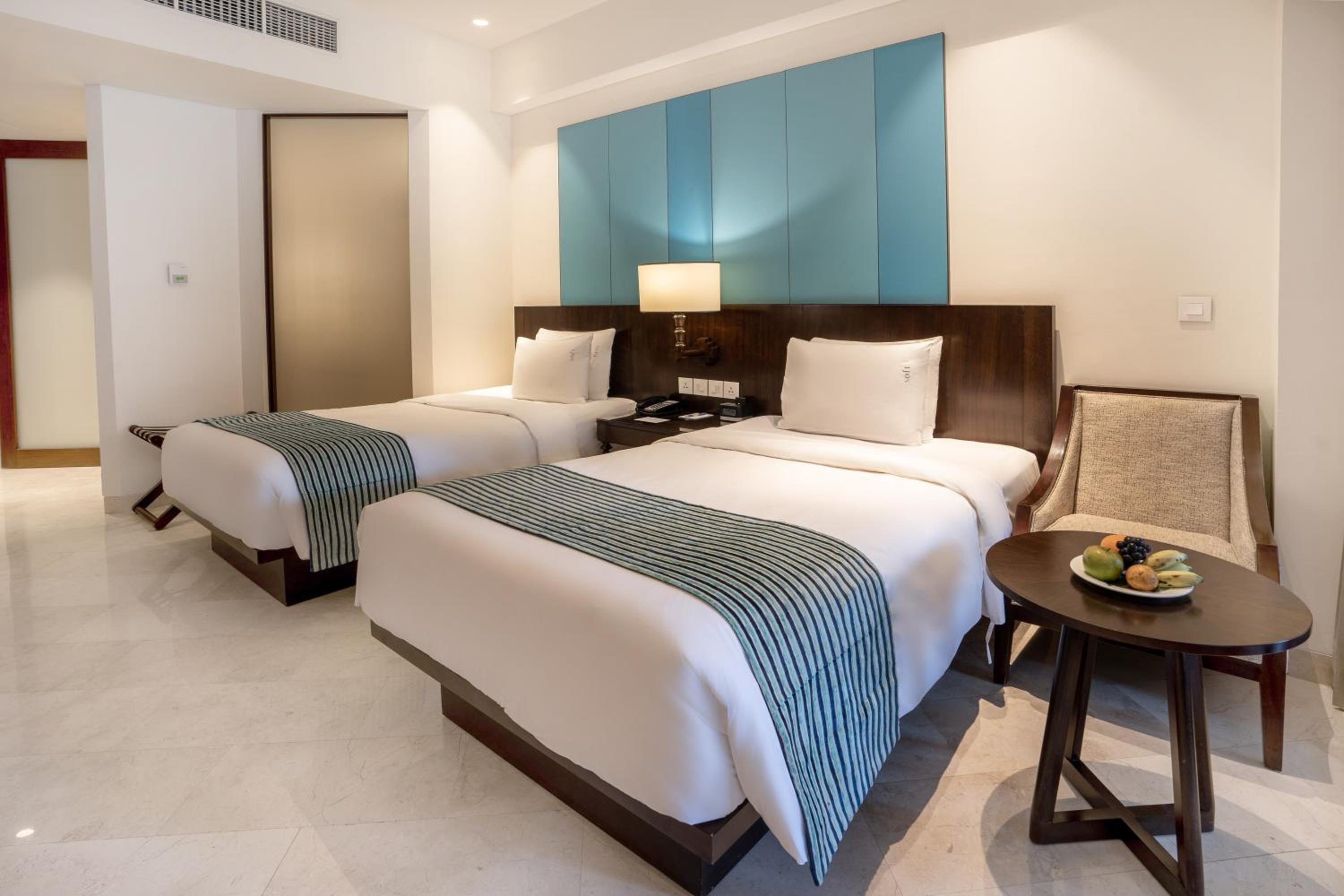 Premium Twin Room with Partial Ocean View