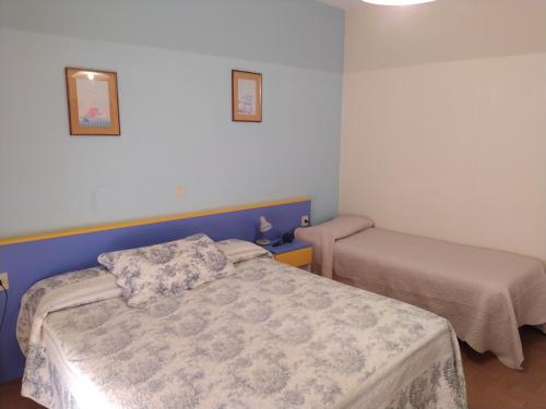 Double Room with Sea View - Photo 17