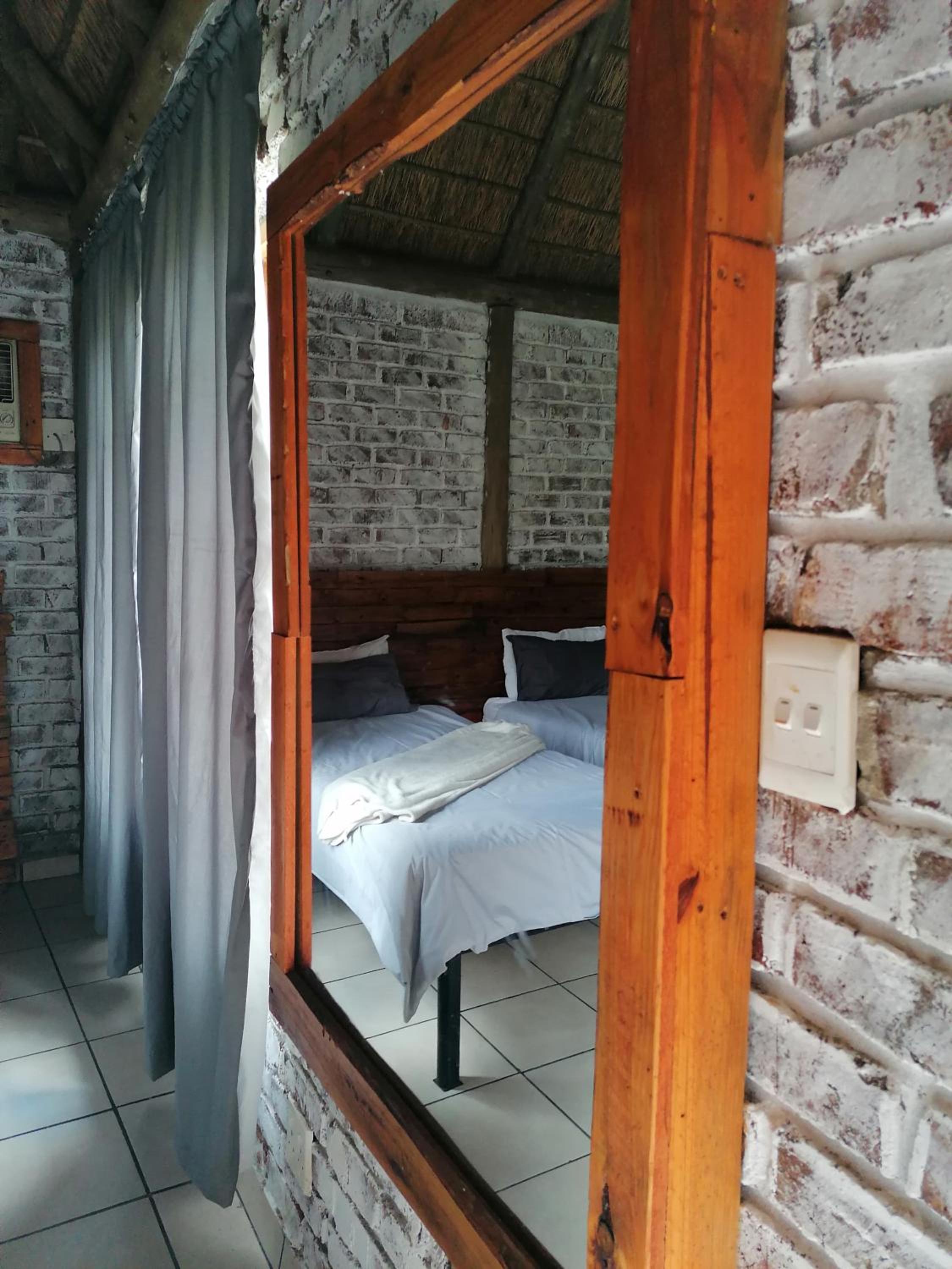 Standard Twin Room photo 2