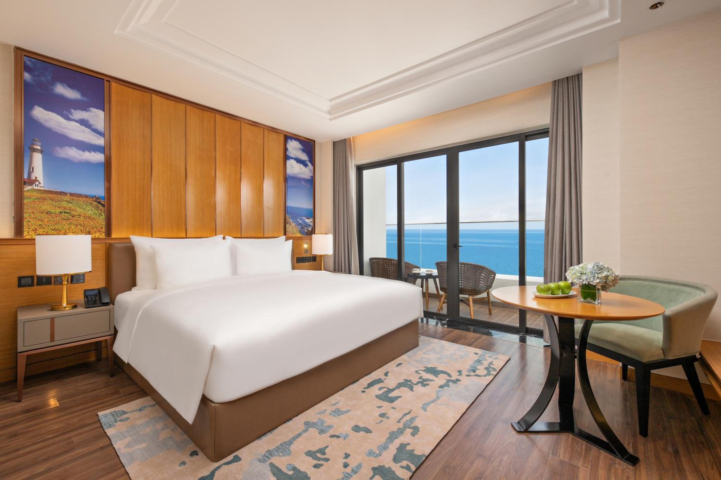 ​Premium Oceanview Double Room - Photo 7