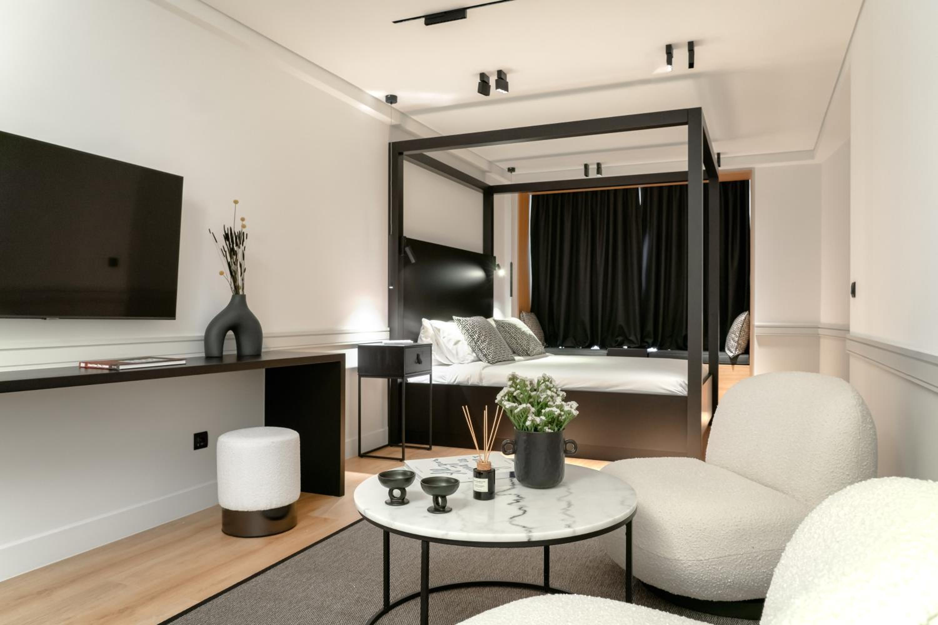 Superior Apartment photo 1