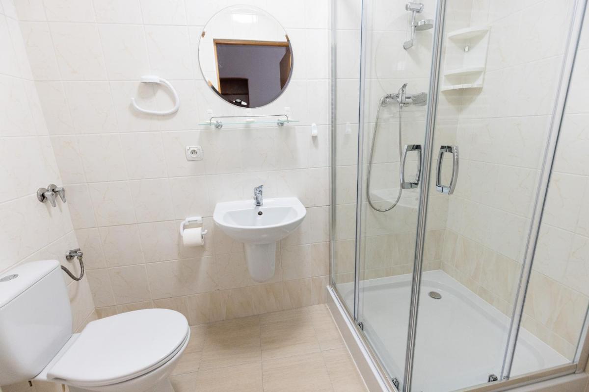 Standard Twin Room - Photo 2