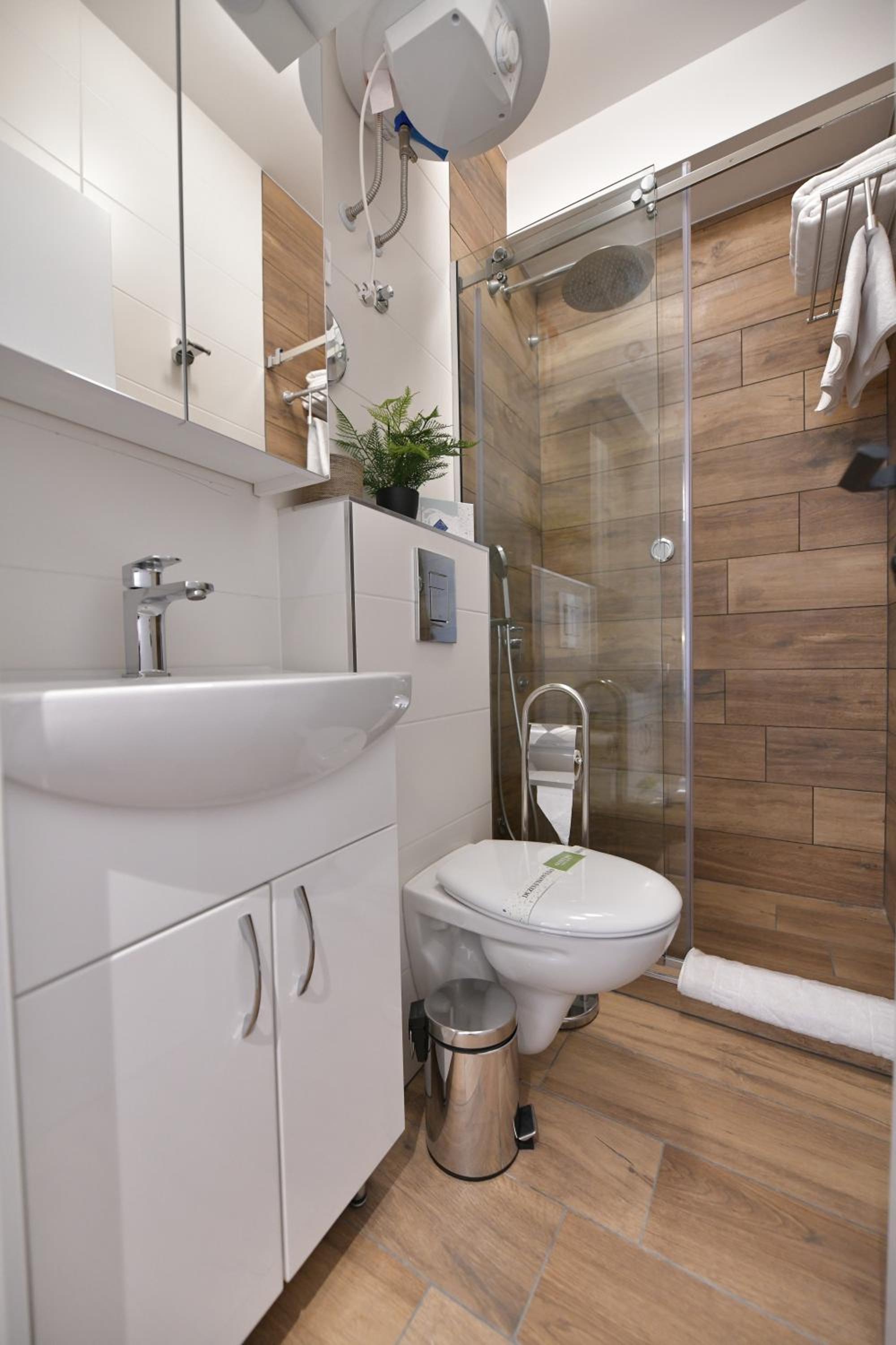 Standard Double or Twin Room photo 3