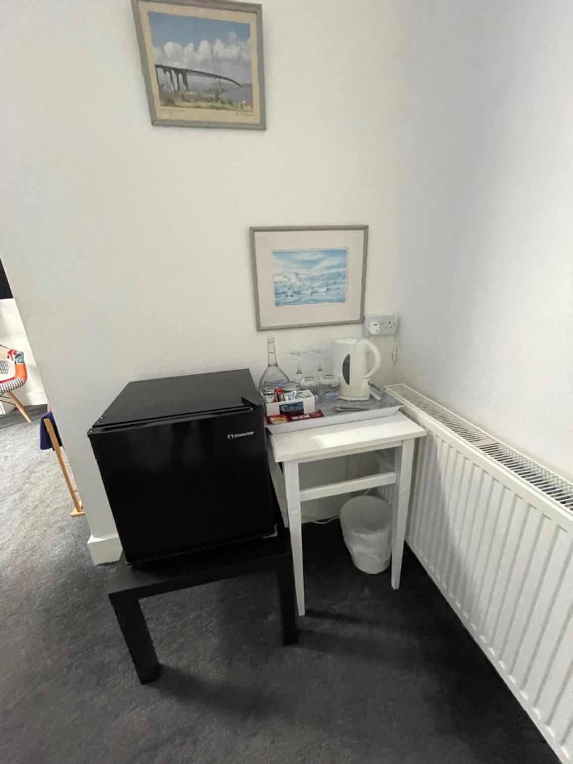 Budget Double Room photo 3