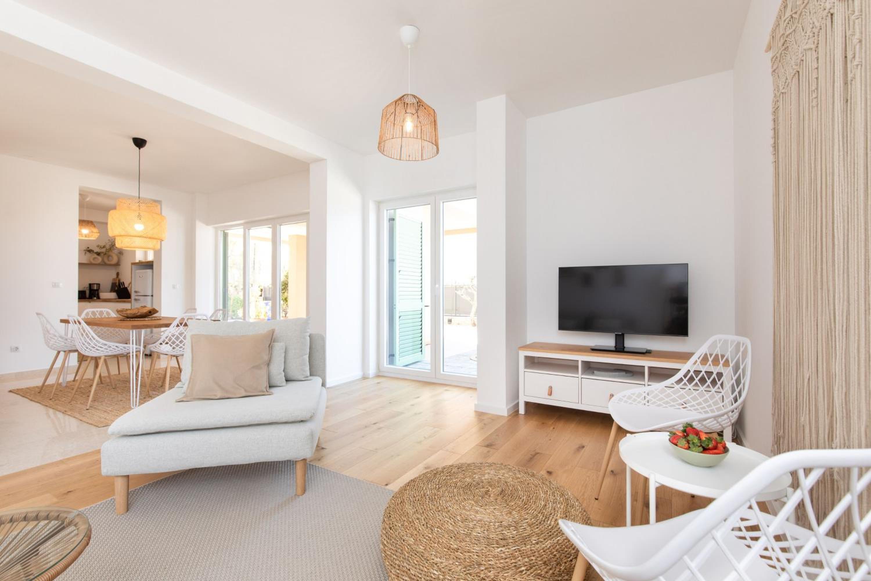 Villa photo 1