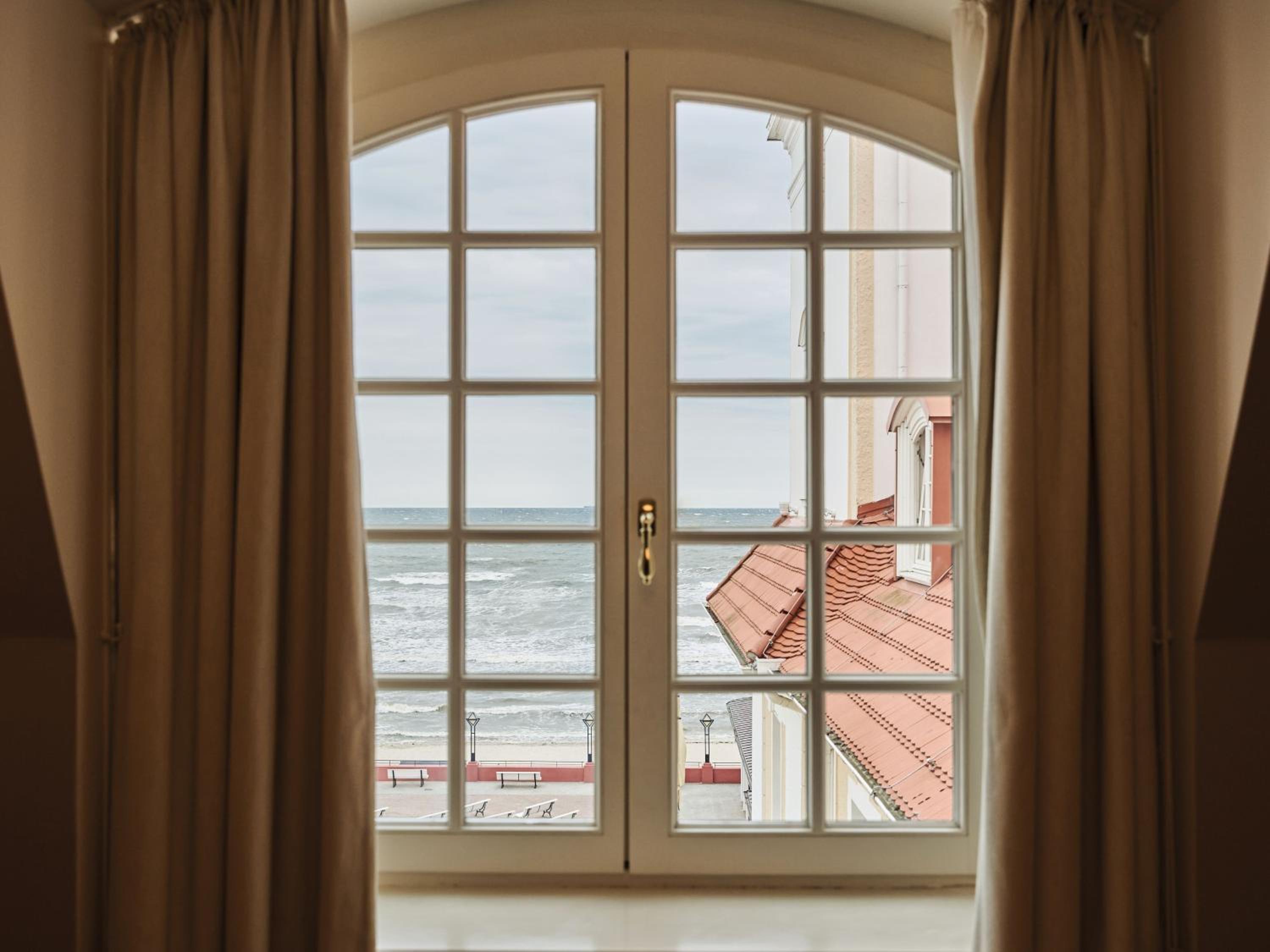 Junior Suite - Sea Side thumbnail 5
