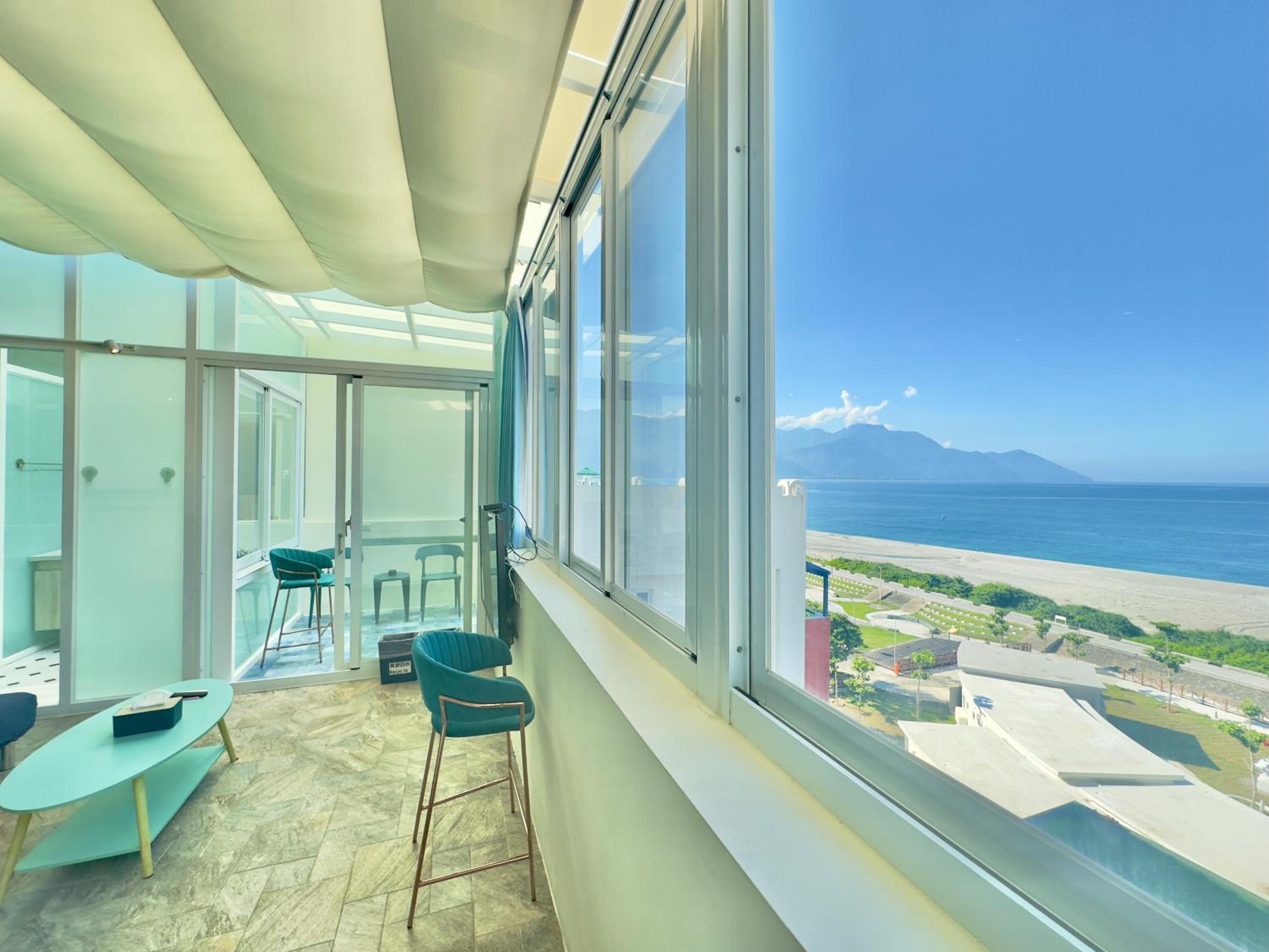 Quadruple Room with Sea View