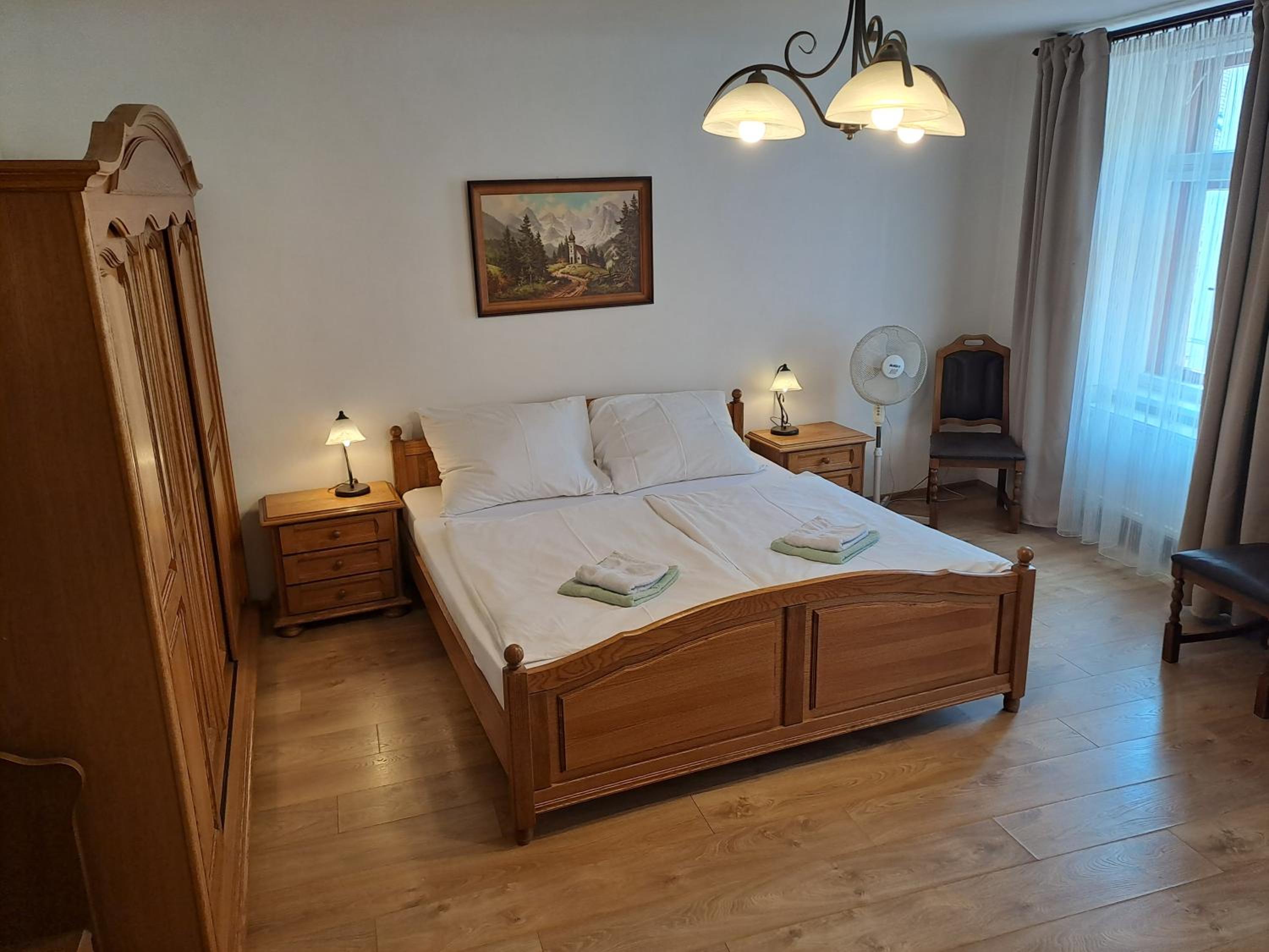 Standard Double Room with Shared Bathroom