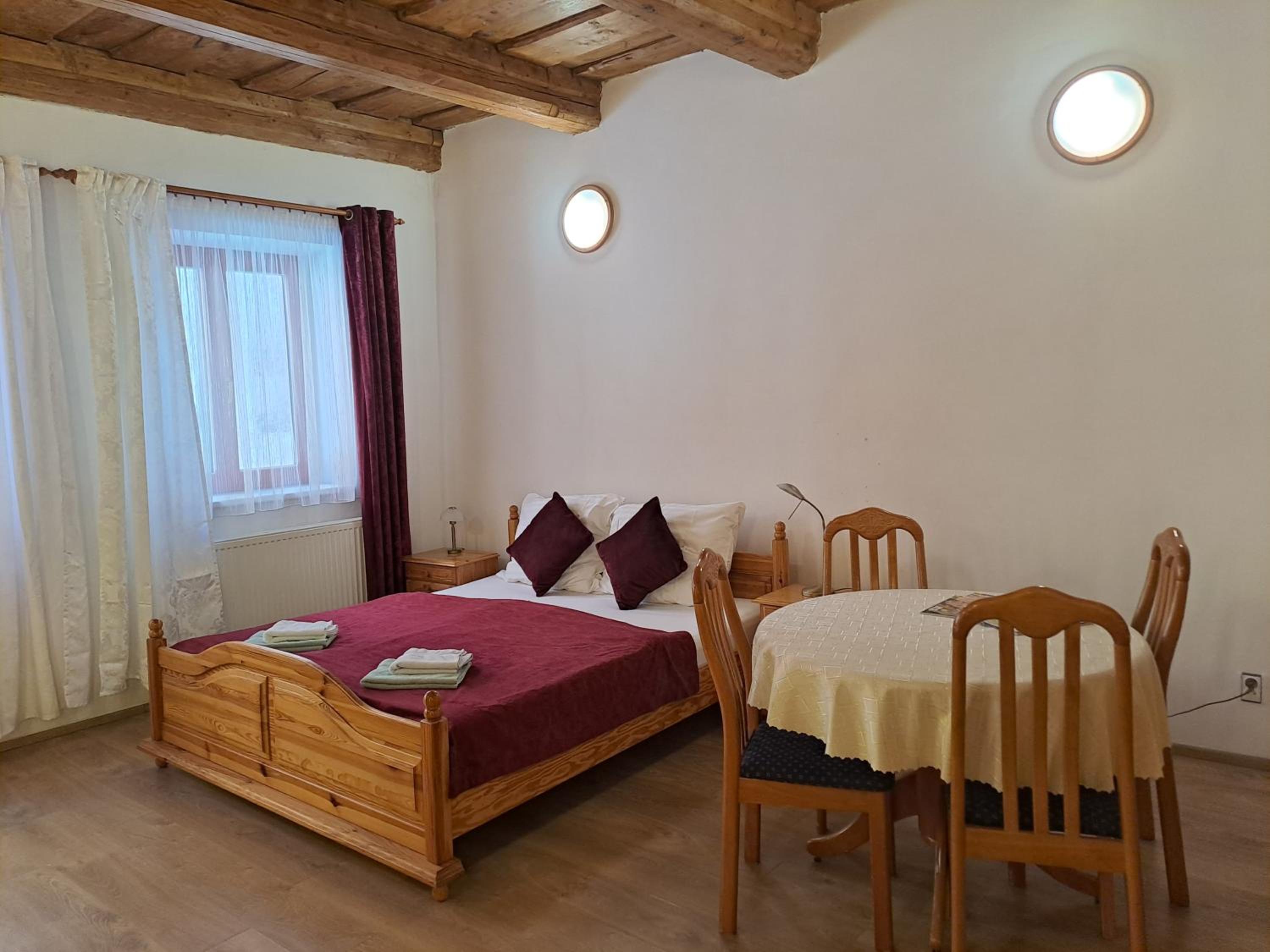 Standard Double Room with Shared Bathroom