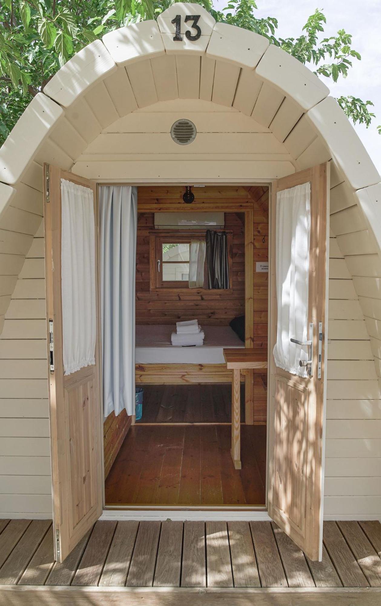 Log Cabin - Photo 6