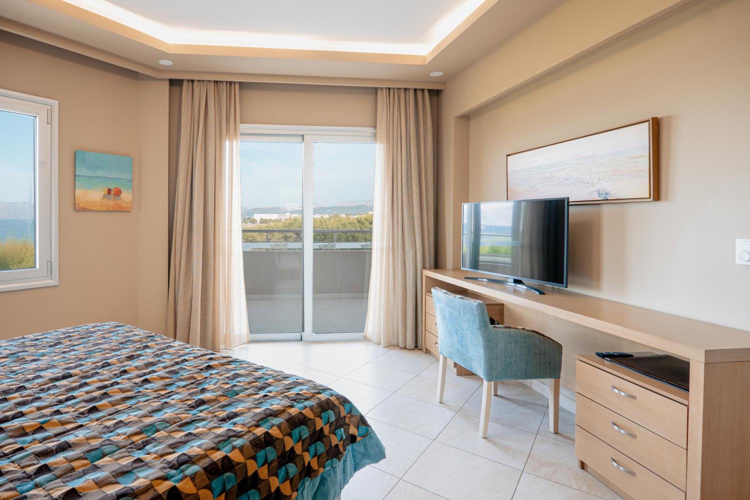 Suite with Sea View - Photo 7