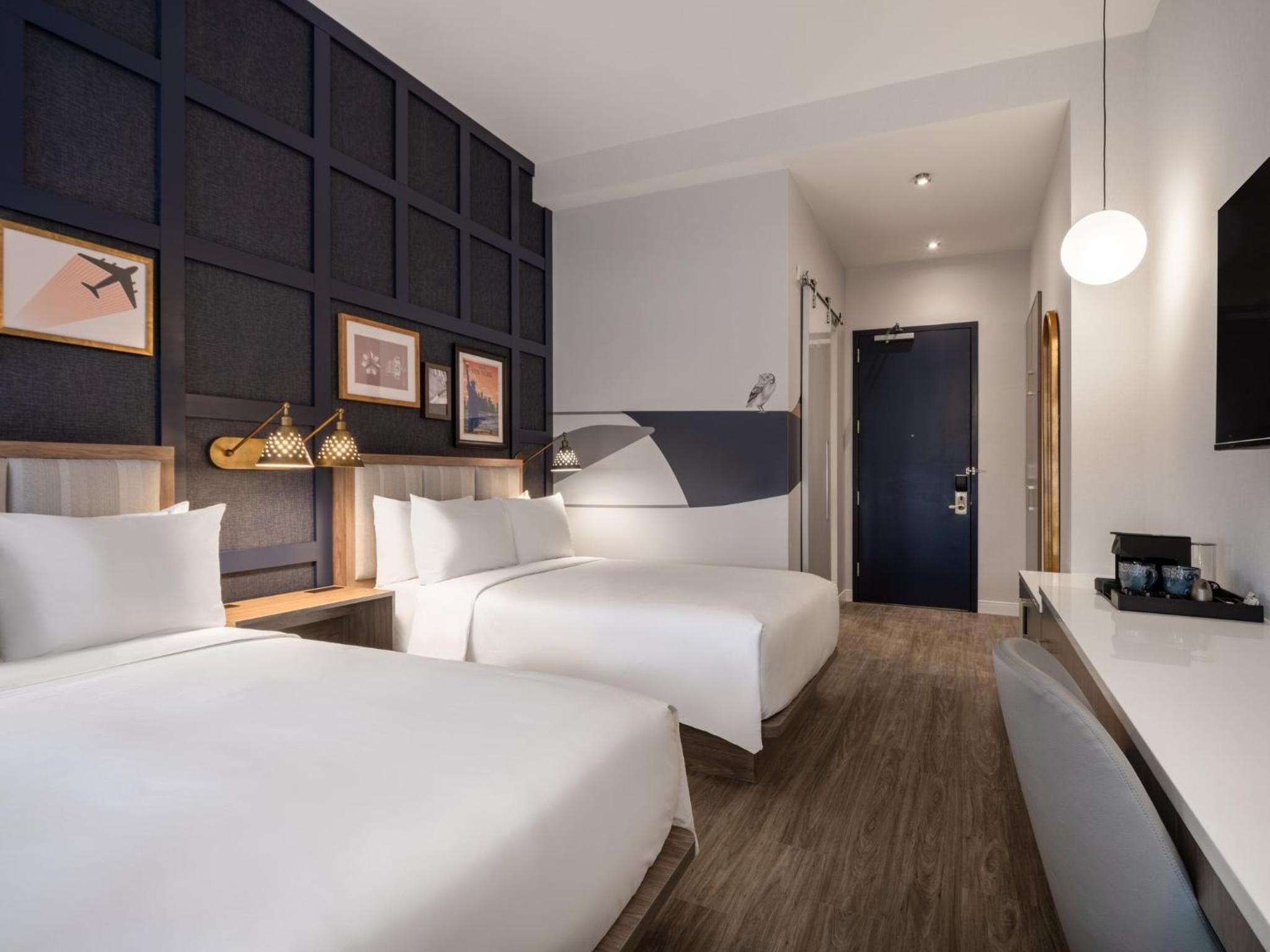 Standard Double Room with Two Double Beds - Photo 4