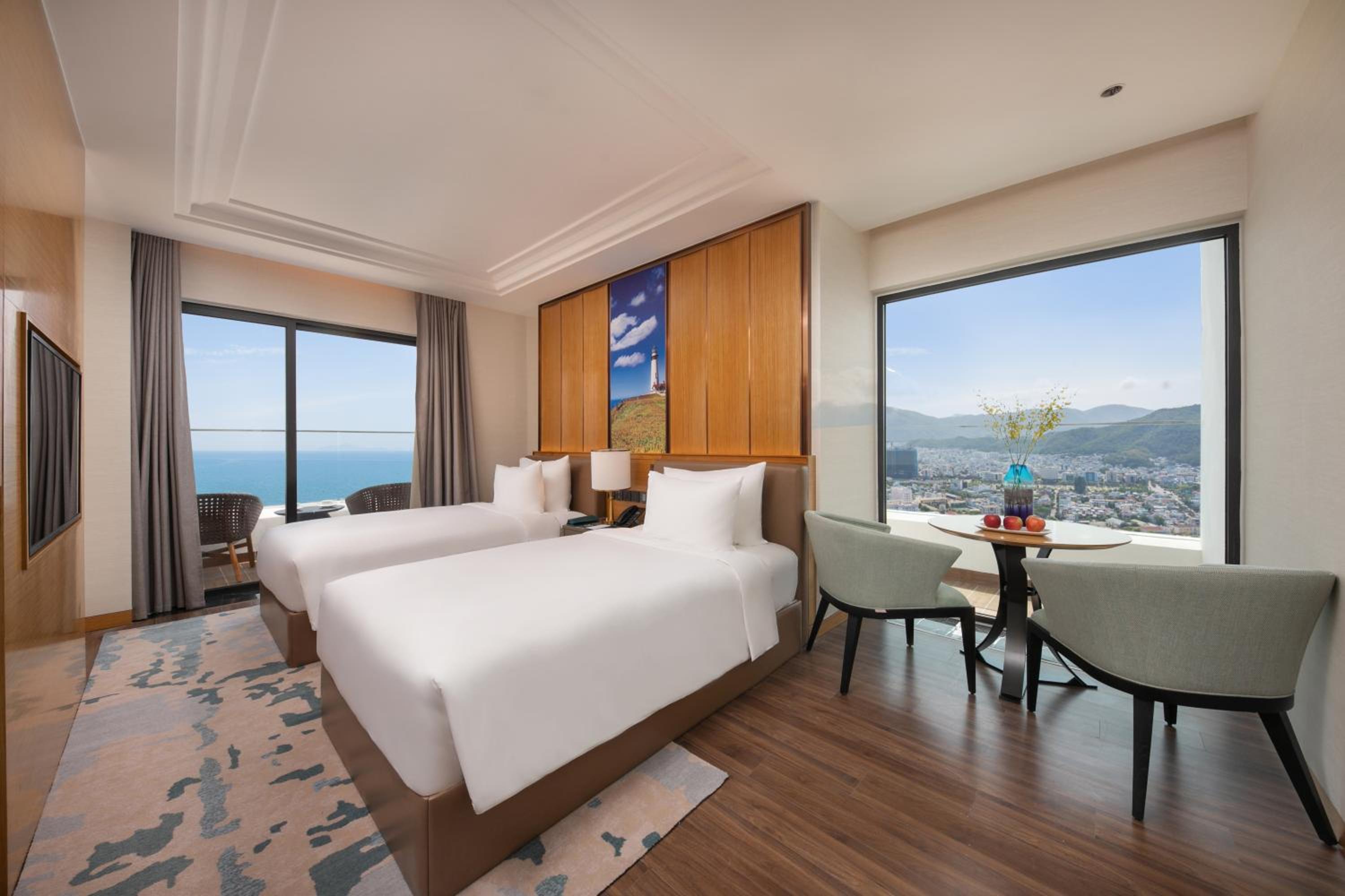 ​Two-bedroom Suite Oceanview - Photo 9
