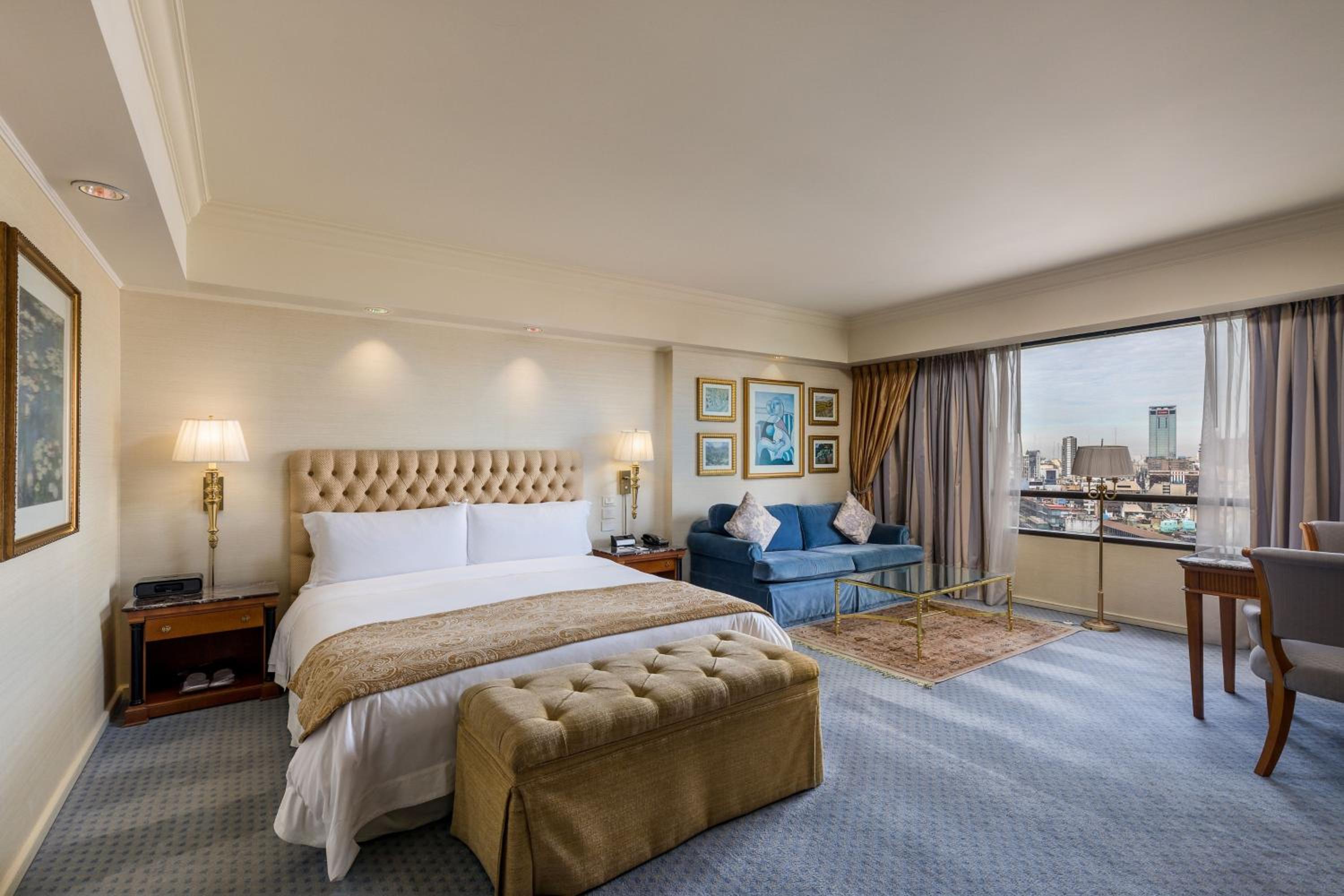 Grand Deluxe King Room with City View