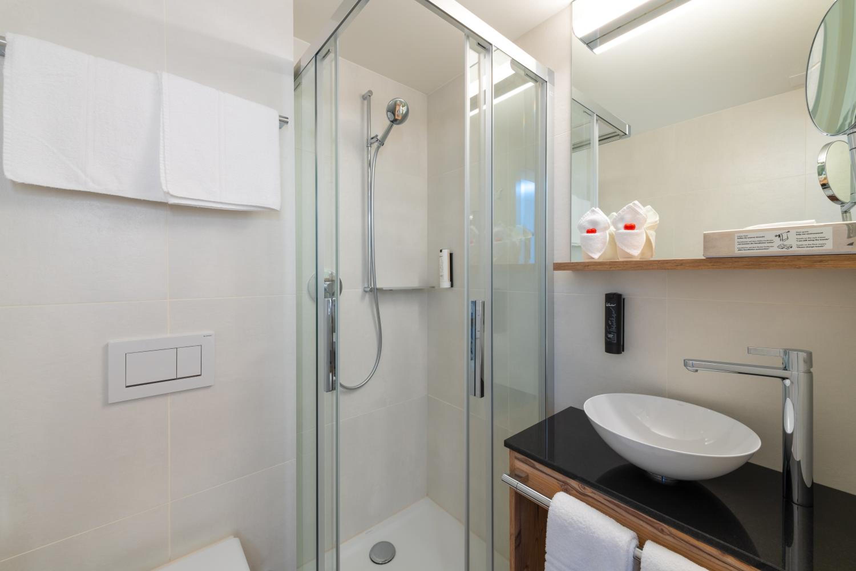 Economy Double Room - Photo 5