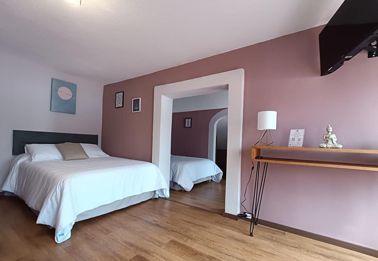 Deluxe Double or Twin Room photo 3