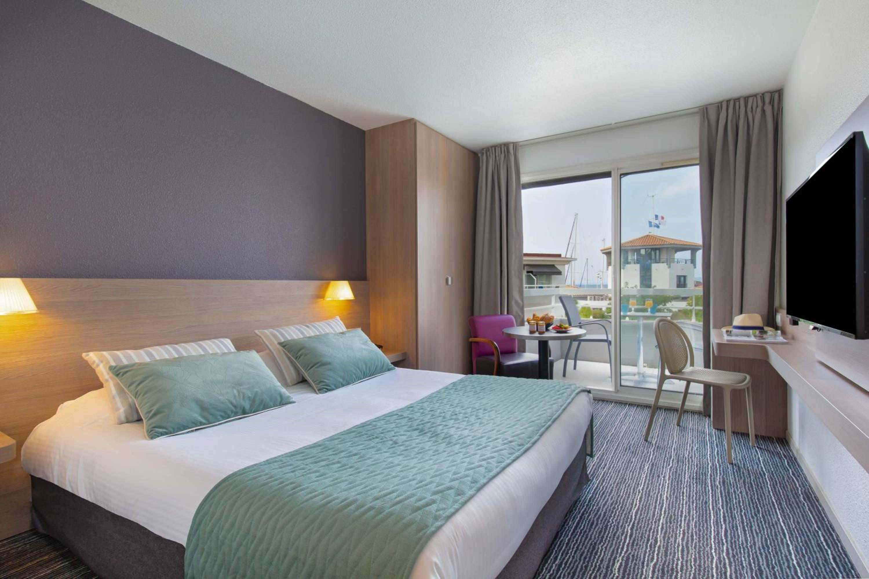 Superior Queen Room - Photo 6