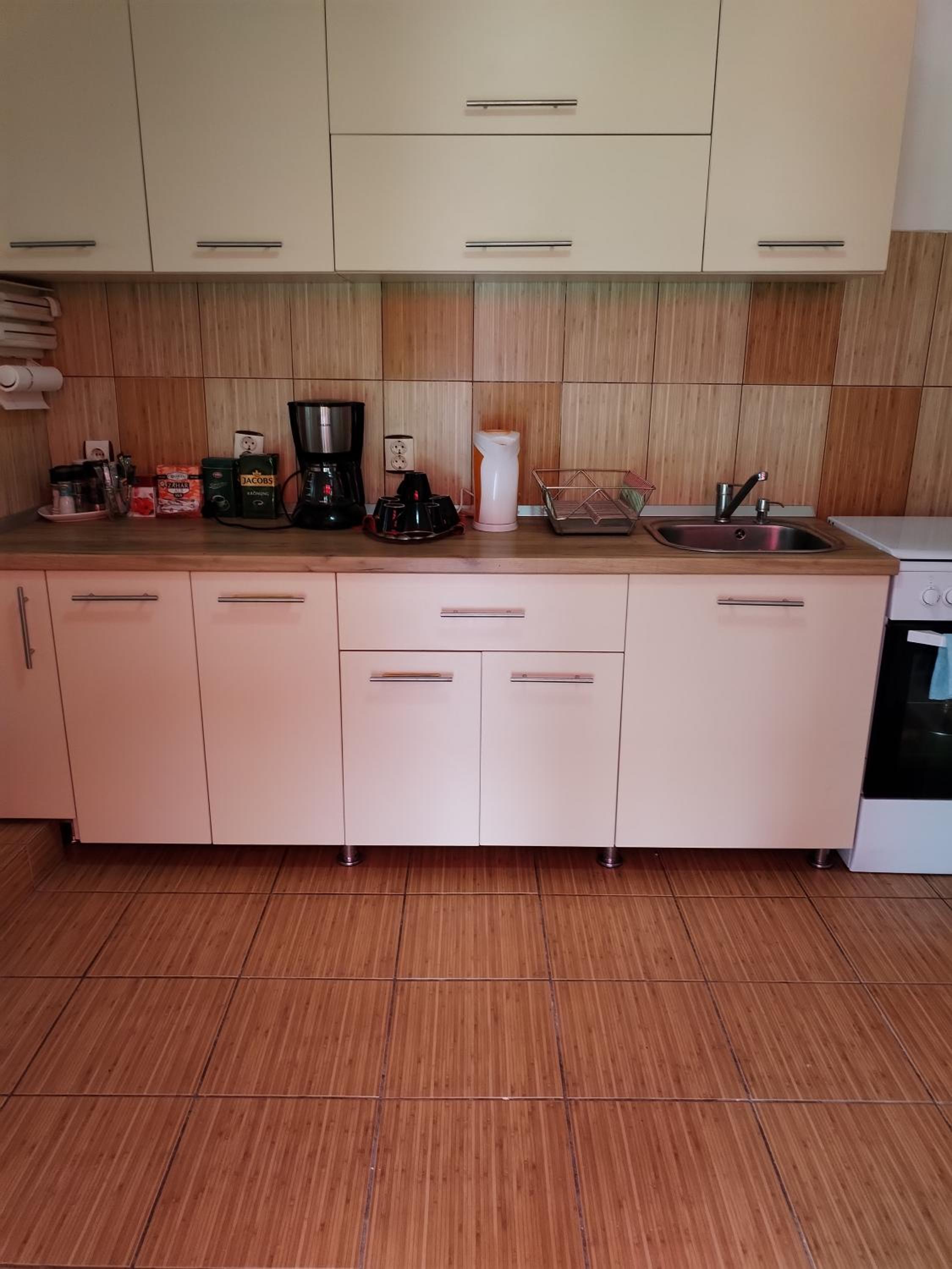 Double Room with Private Bathroom - Photo 16