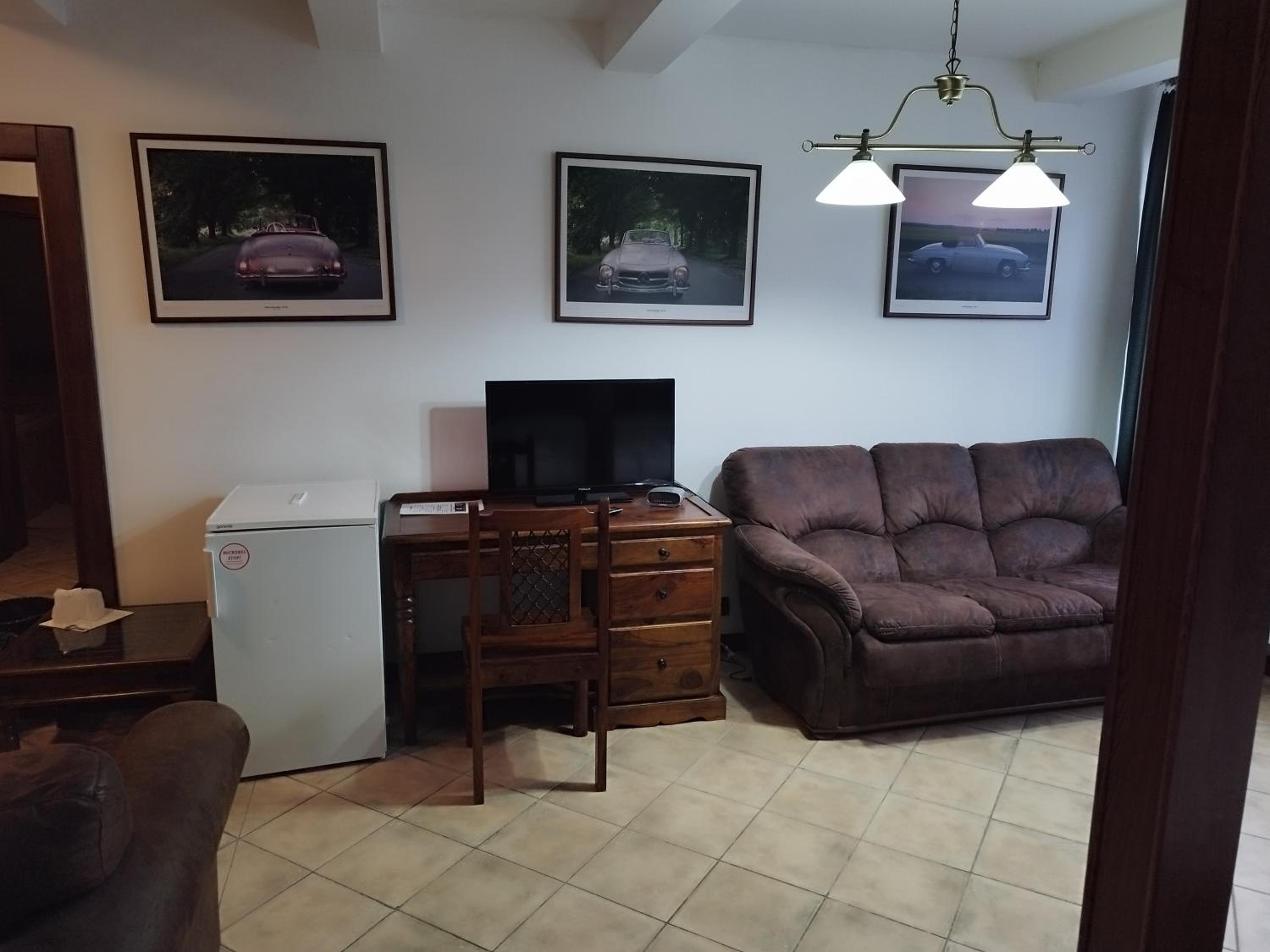 Double or Twin Room with Extra Bed photo 1