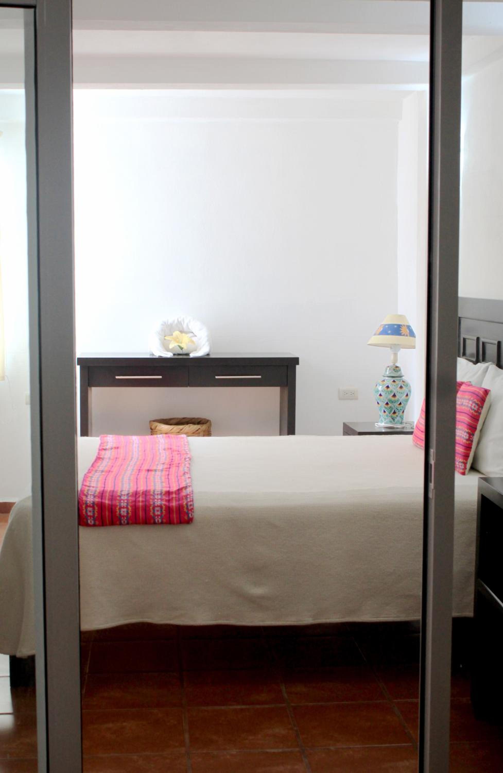 1 Bedroom grand suite with balcony - Photo 6