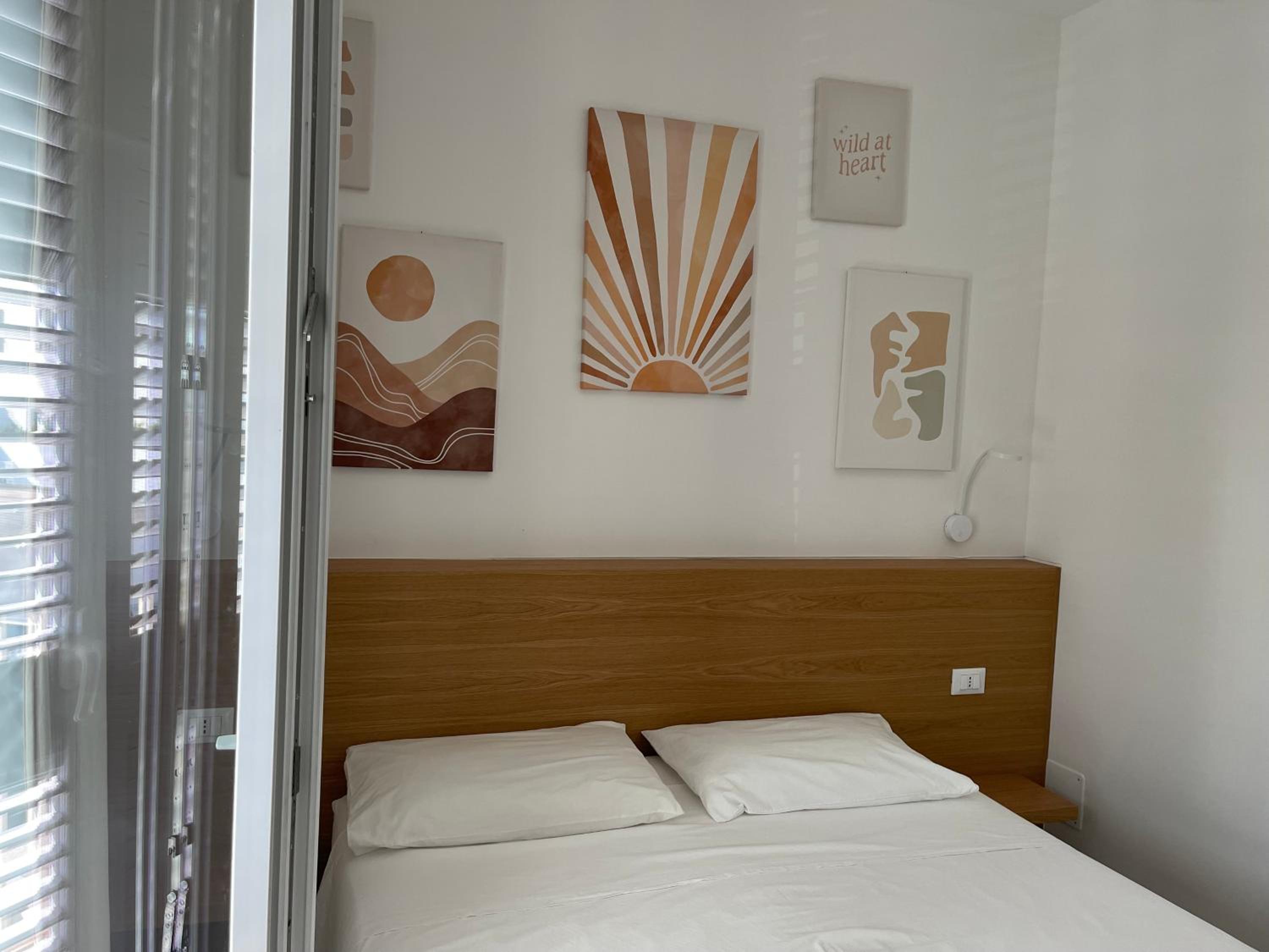 Double Room - Photo 4