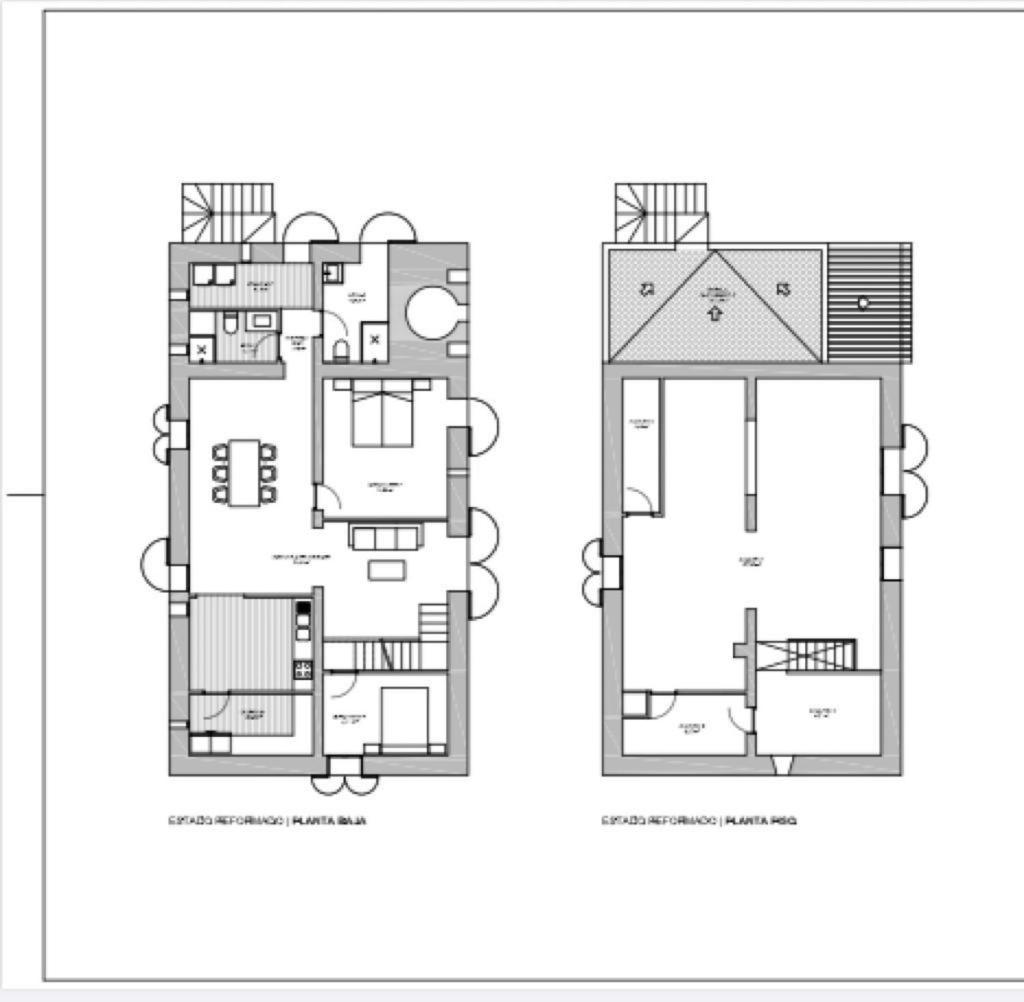 Five-Bedroom House photo 3