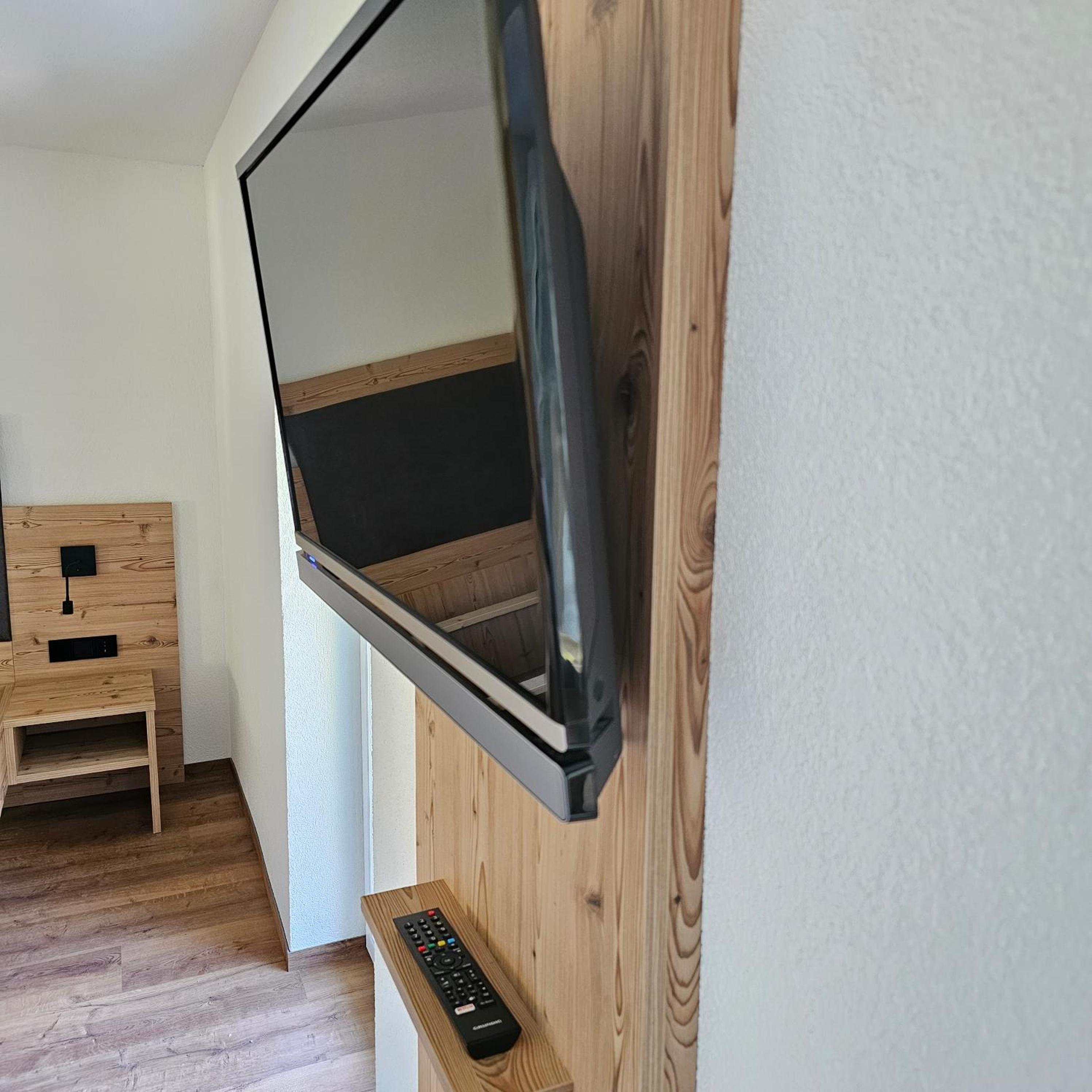 Large Double Room photo 2