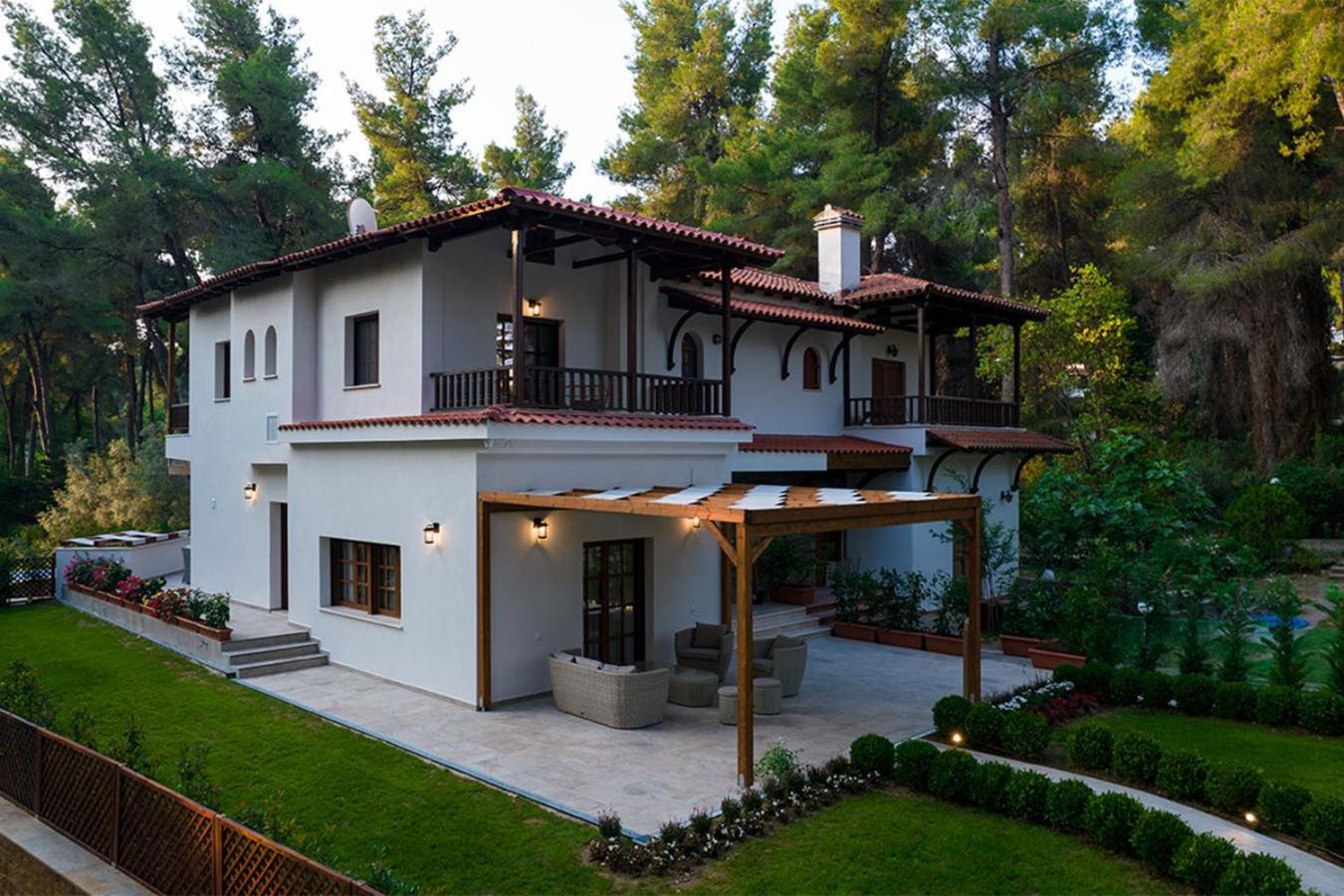 Three-Bedroom Villa photo 2