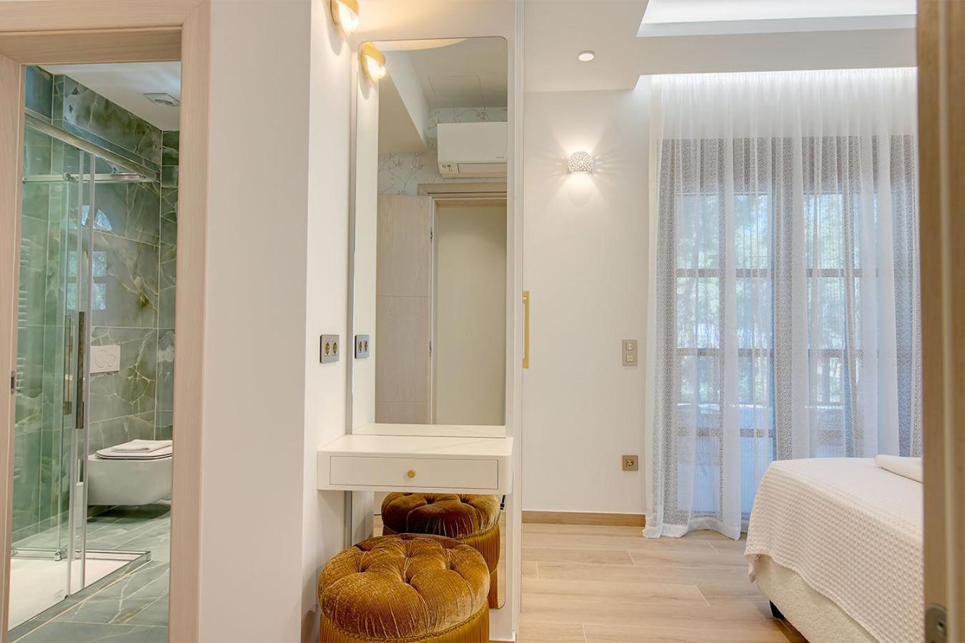 Three-Bedroom Villa photo 1