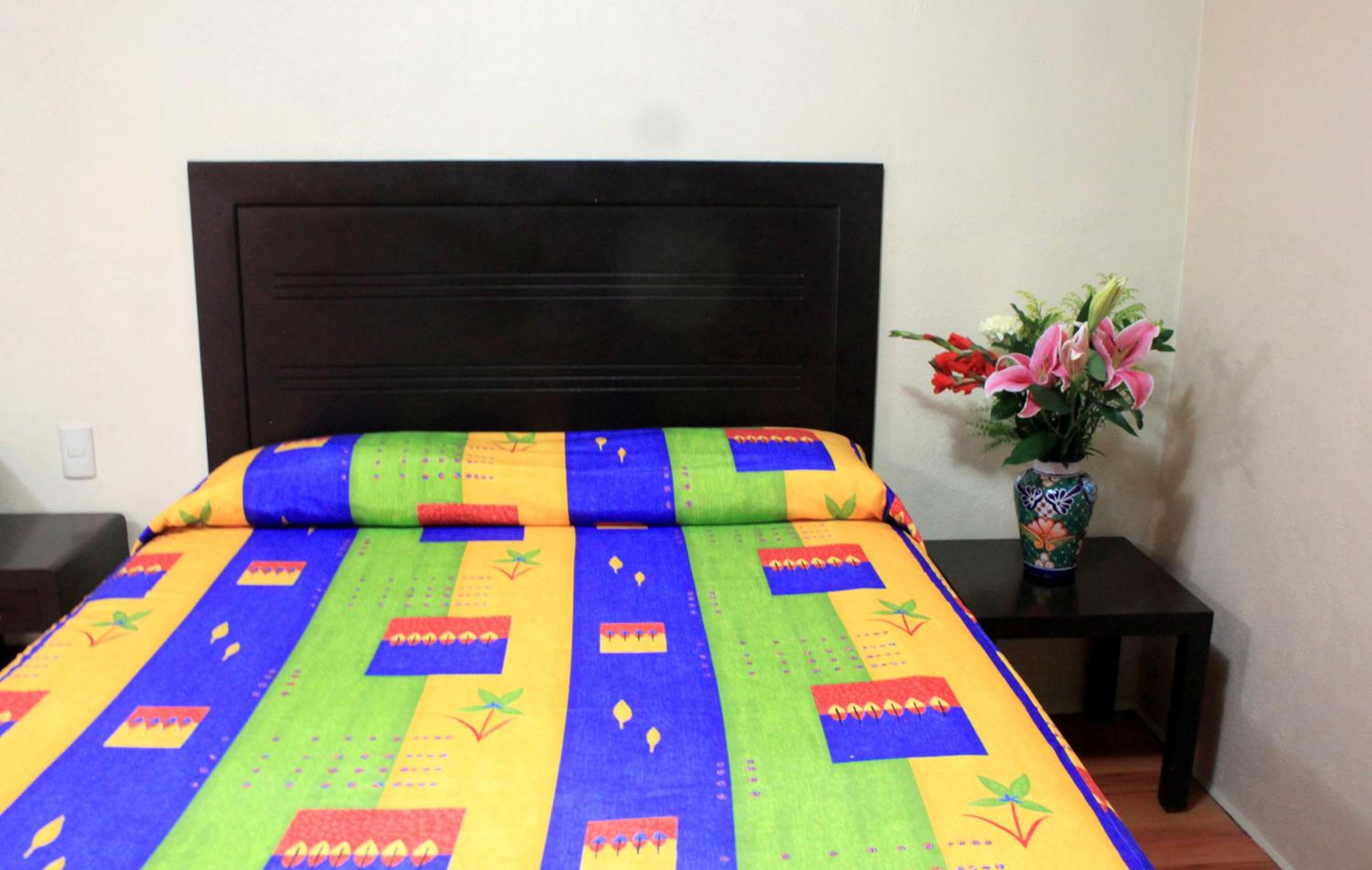 Junior Room - Photo 1