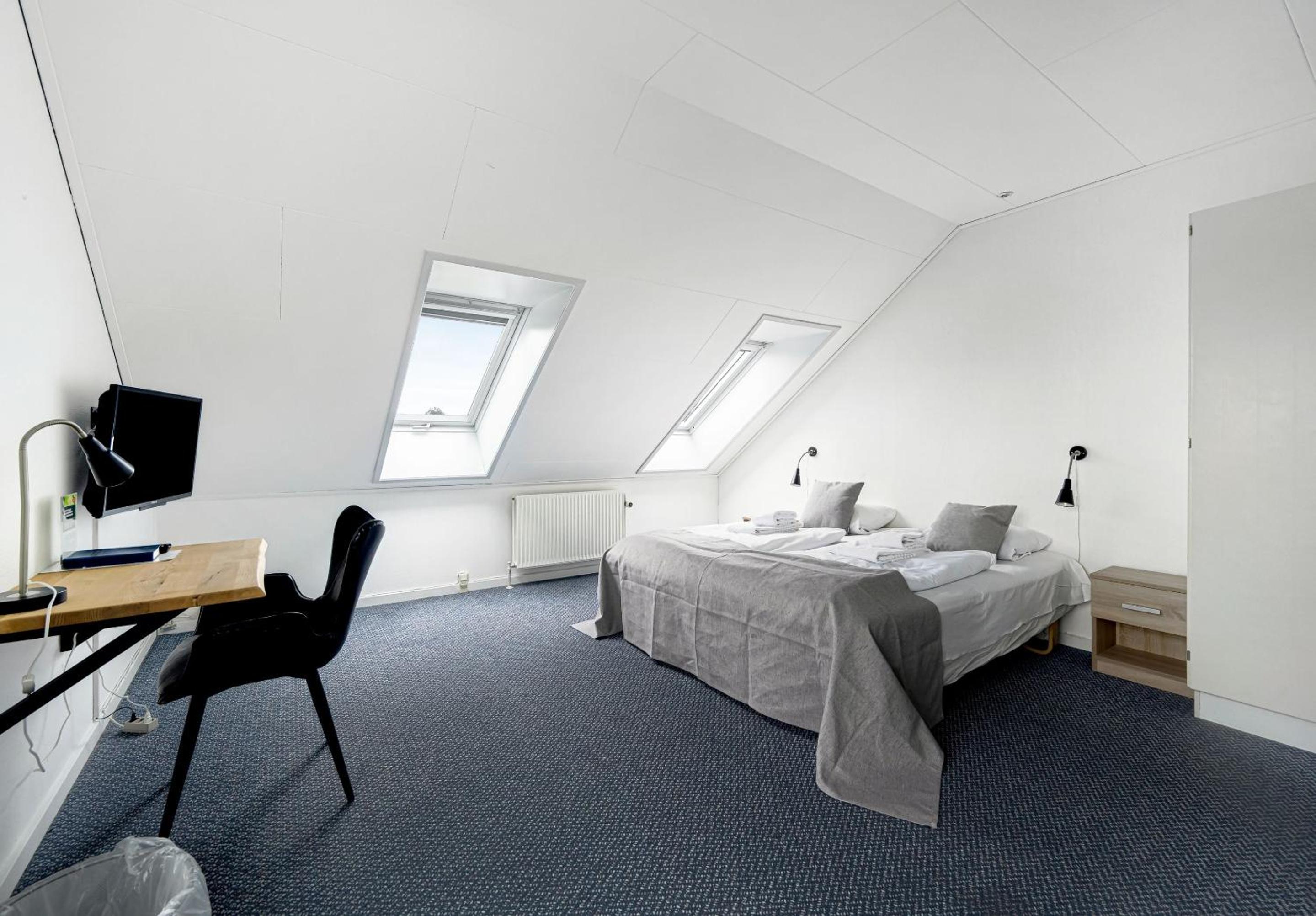 Standard Double Room - Photo 4