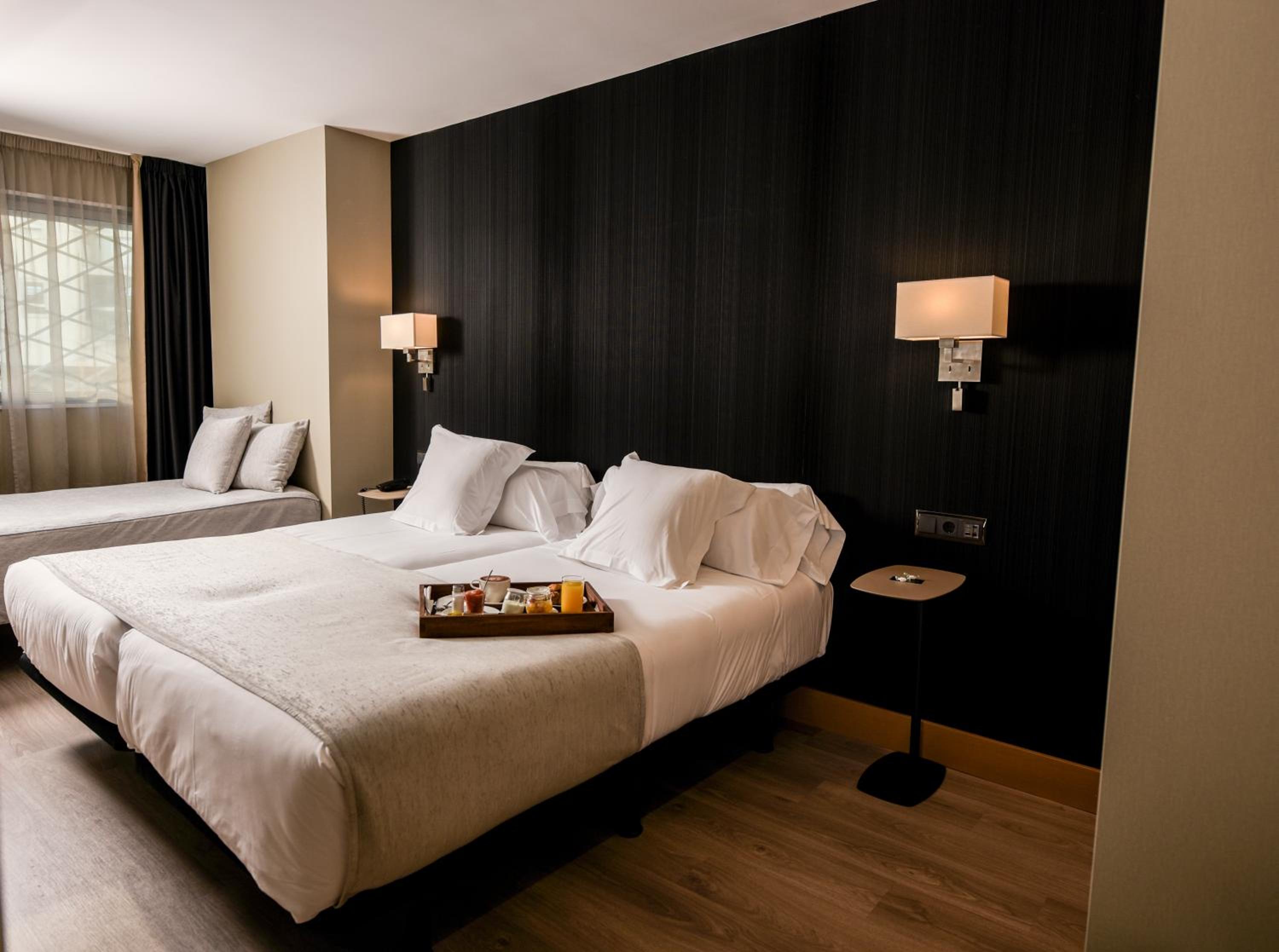 Triple Room - Photo 8