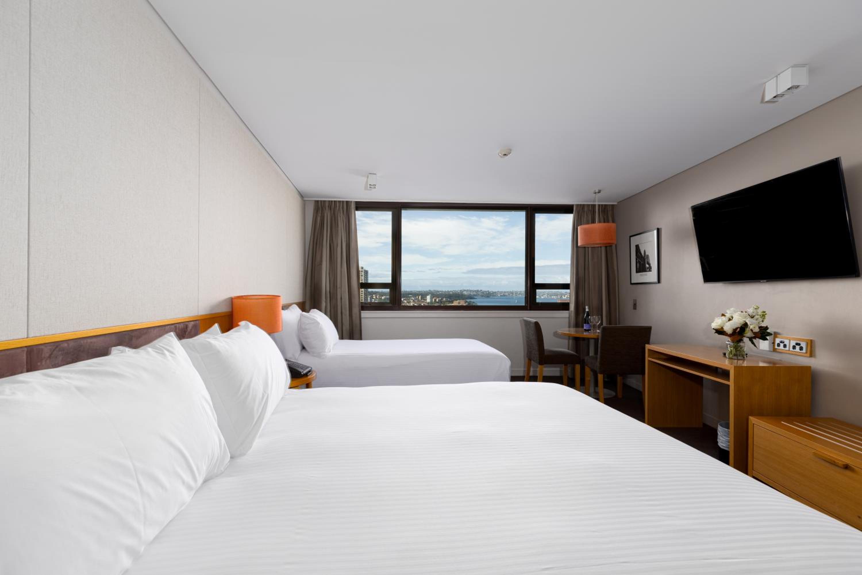 Deluxe Corner Room