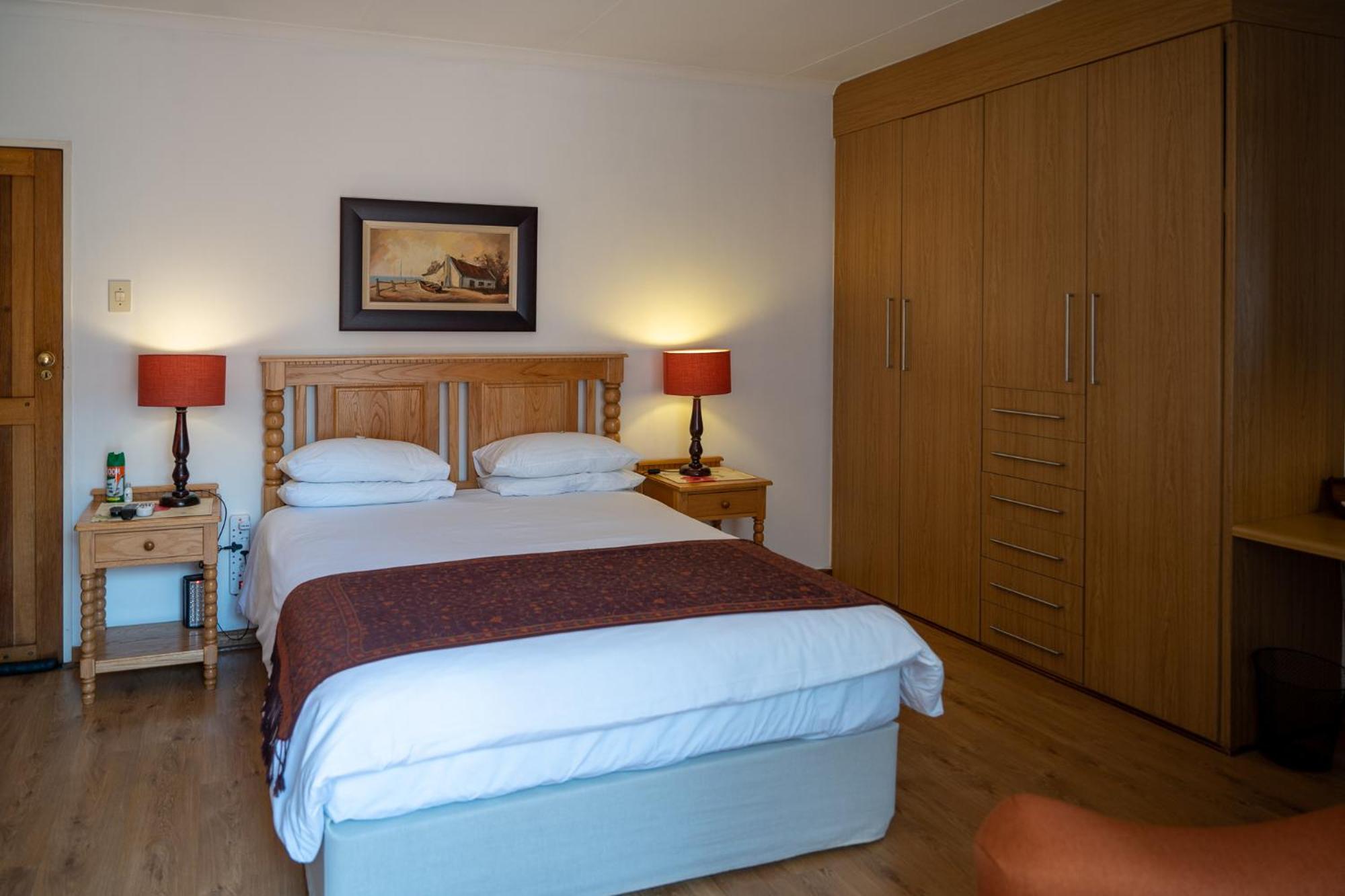 Deluxe Family Room - Photo 9
