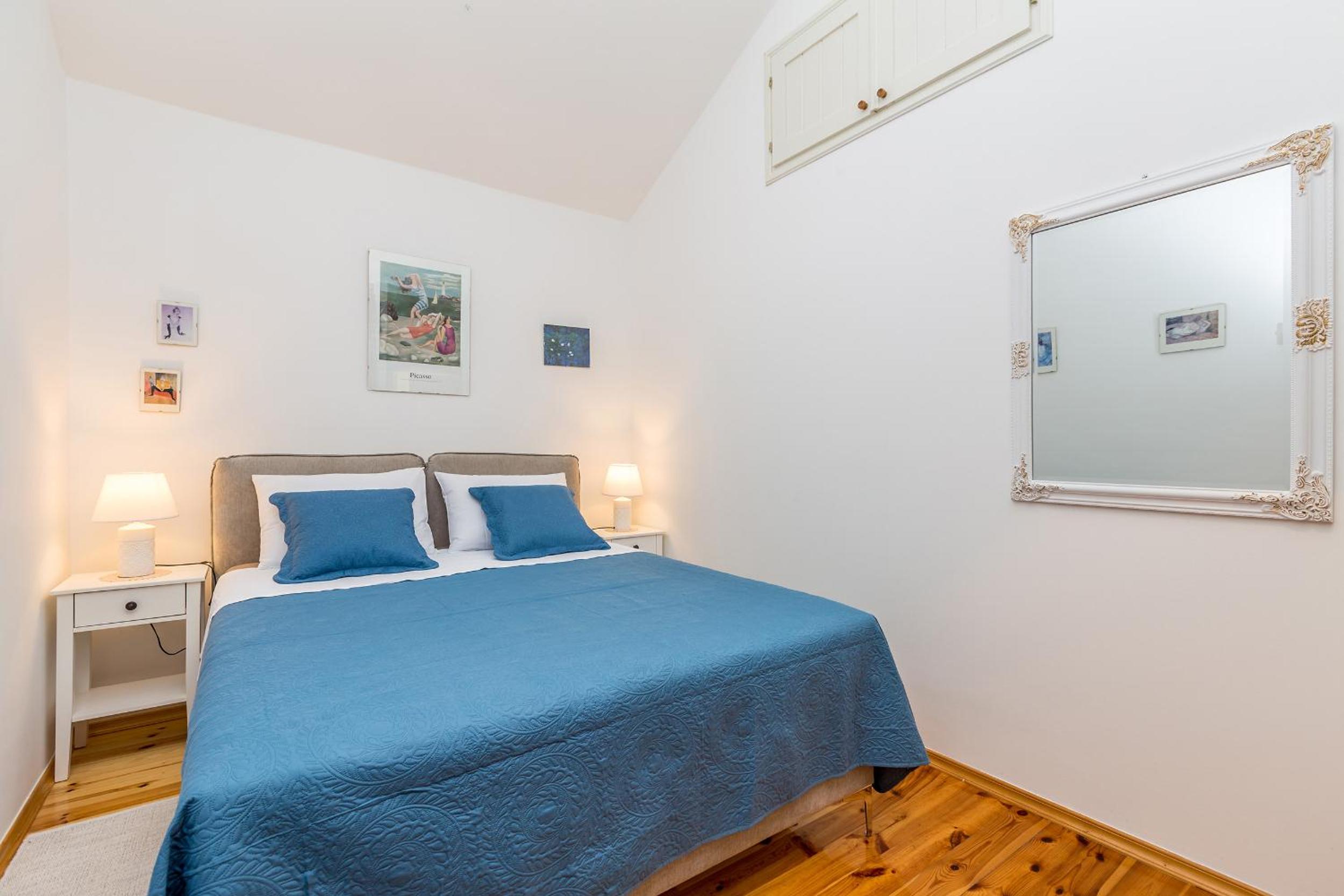 Two-Bedroom House photo 3
