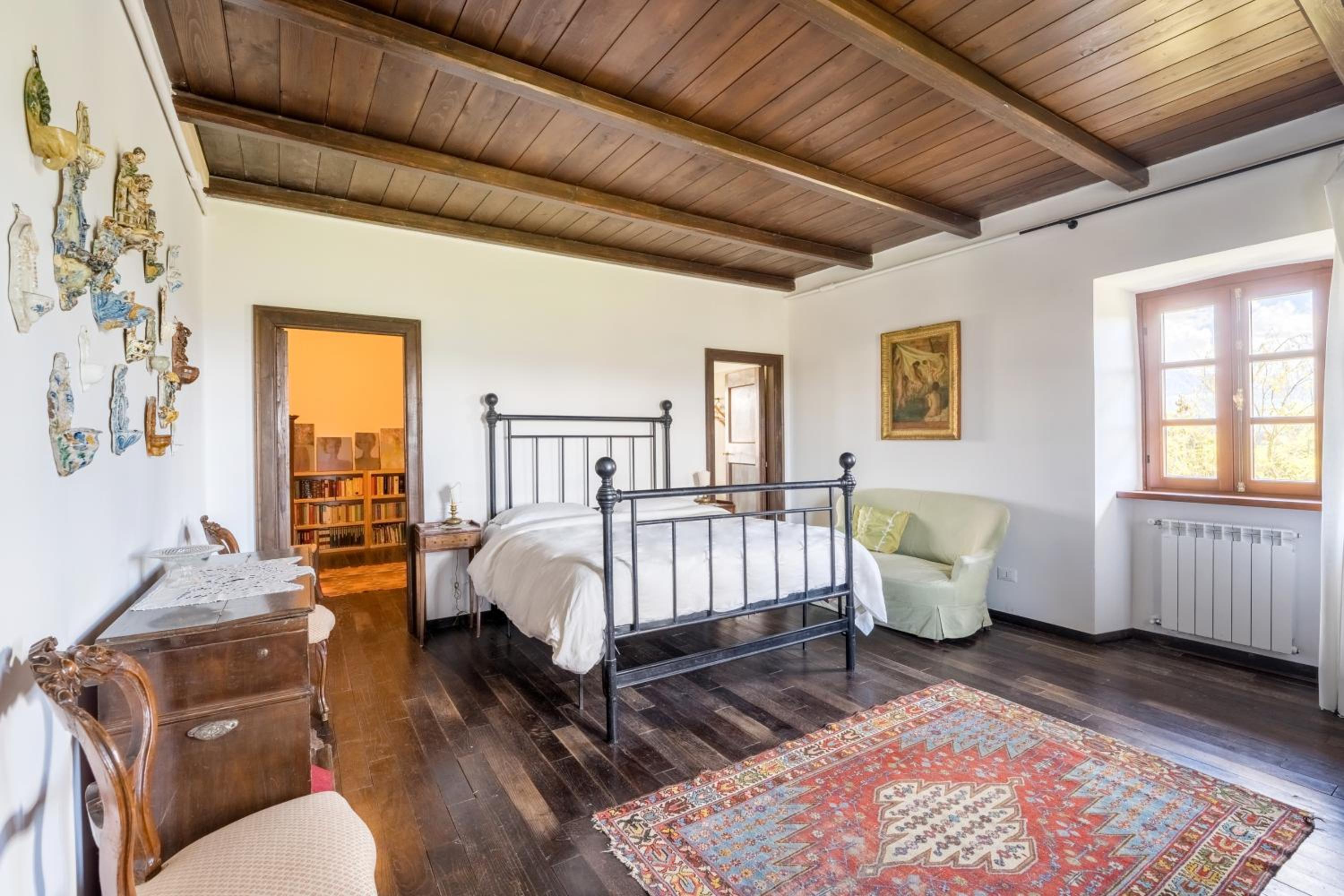 King Room with Mountain View photo 1
