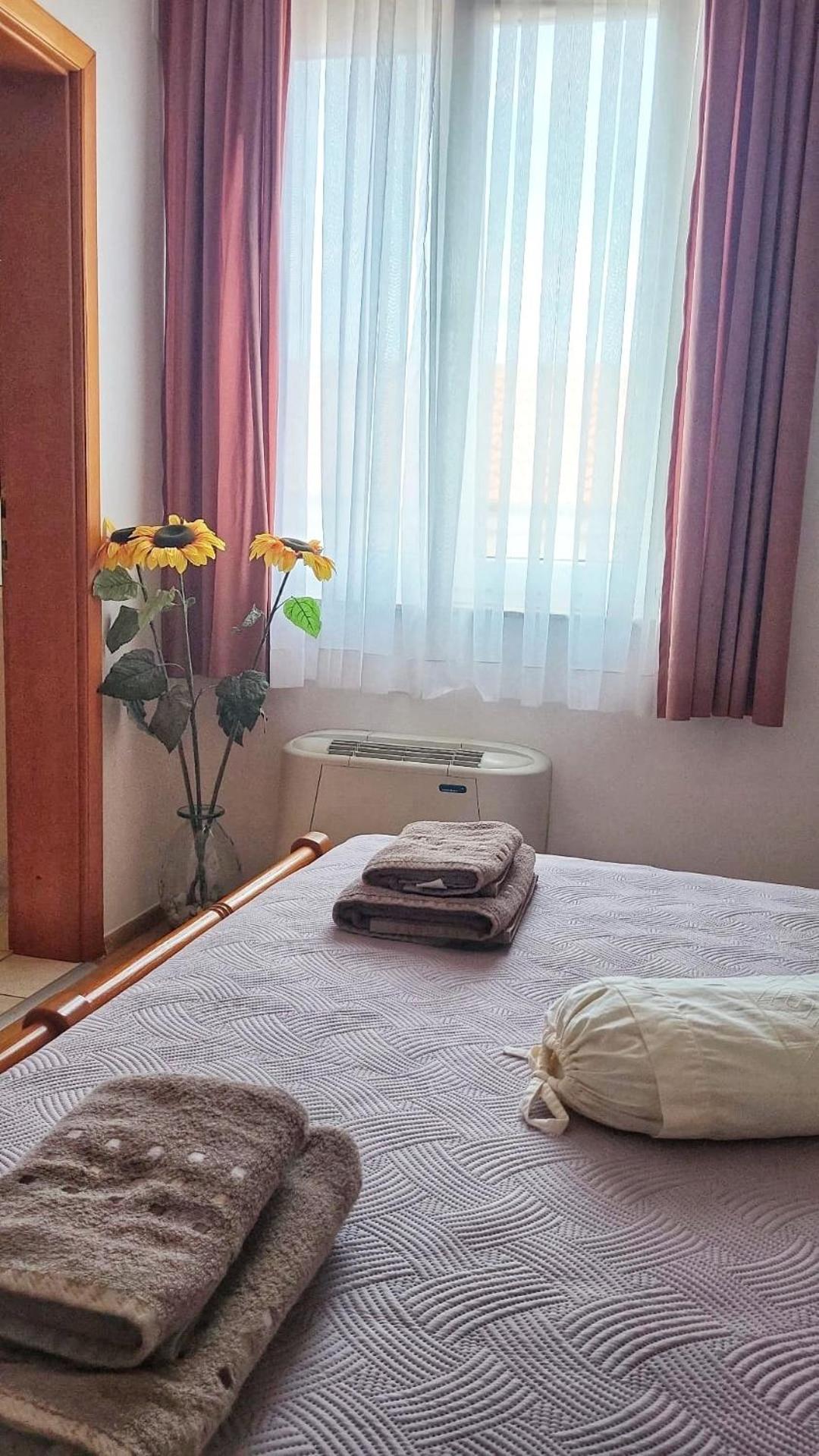 Double Room - Photo 15