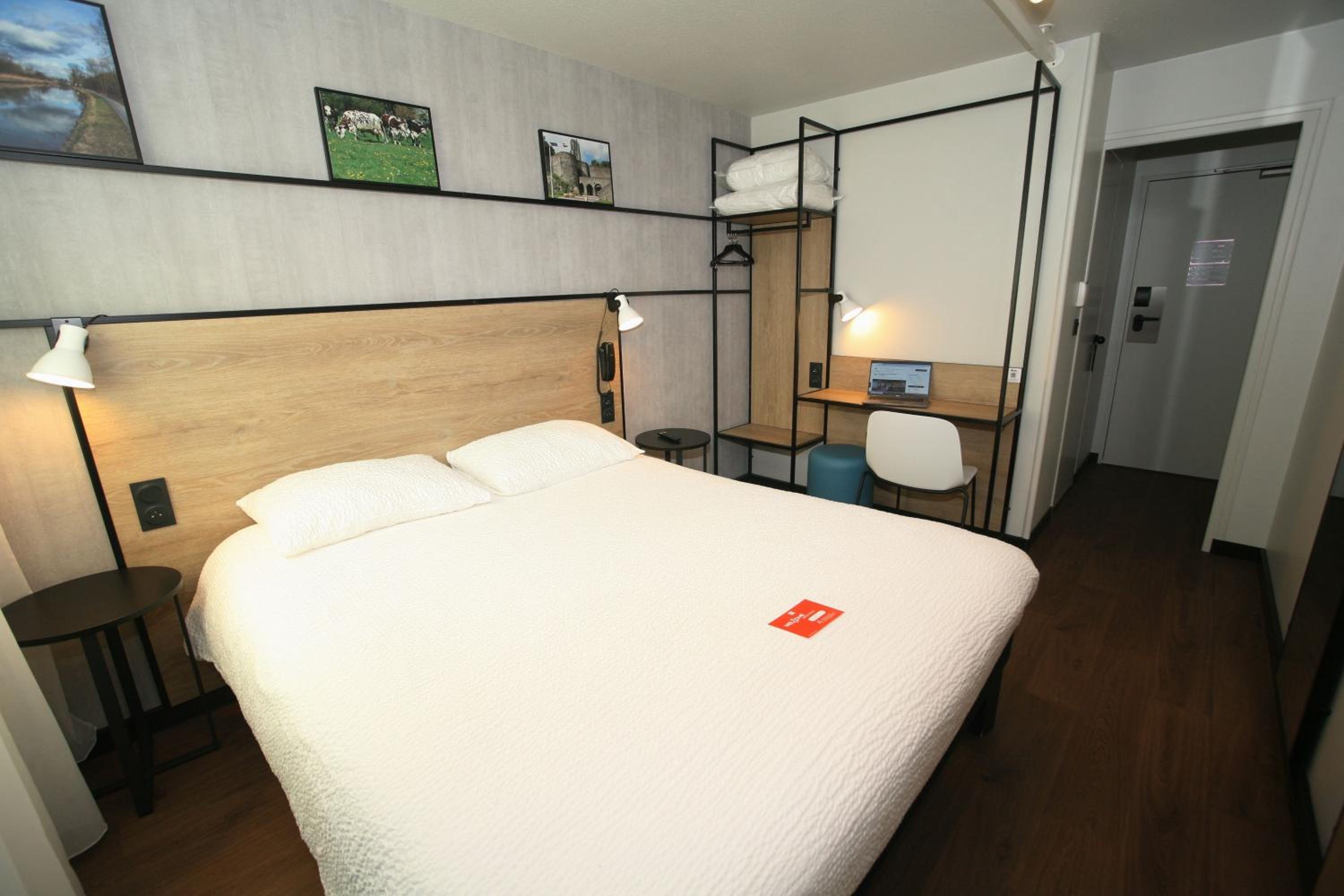 Standard Double Room - Photo 3