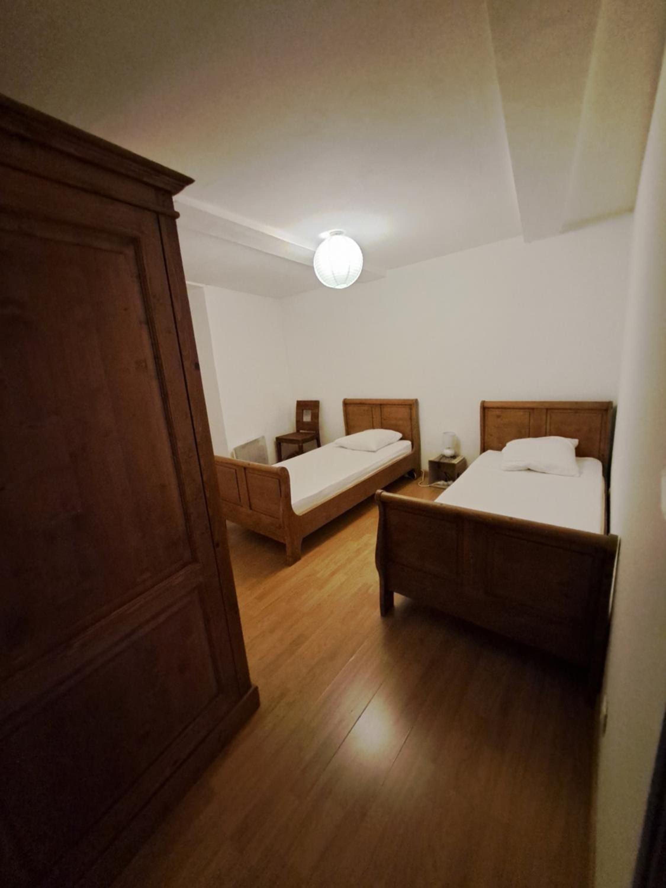 Apartment (6 Adults)