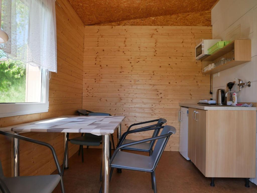 Three-Bedroom Bungalow photo 2