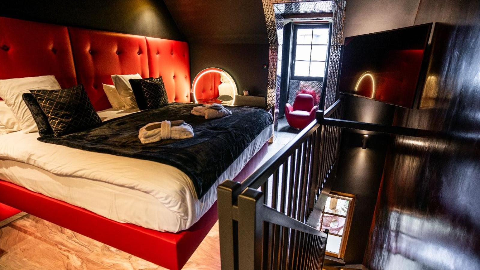 The Red and the Black Suite