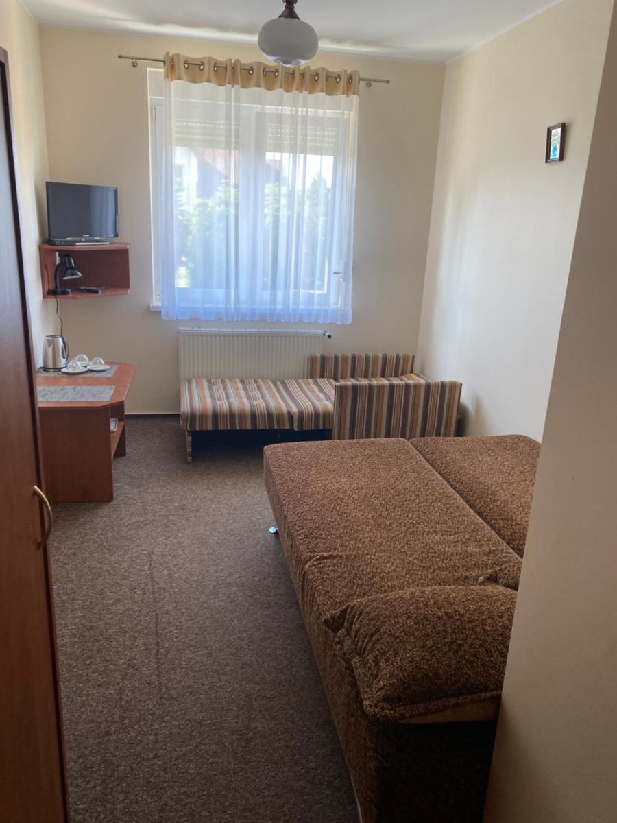 Triple Room with Private Bathroom - Photo 6