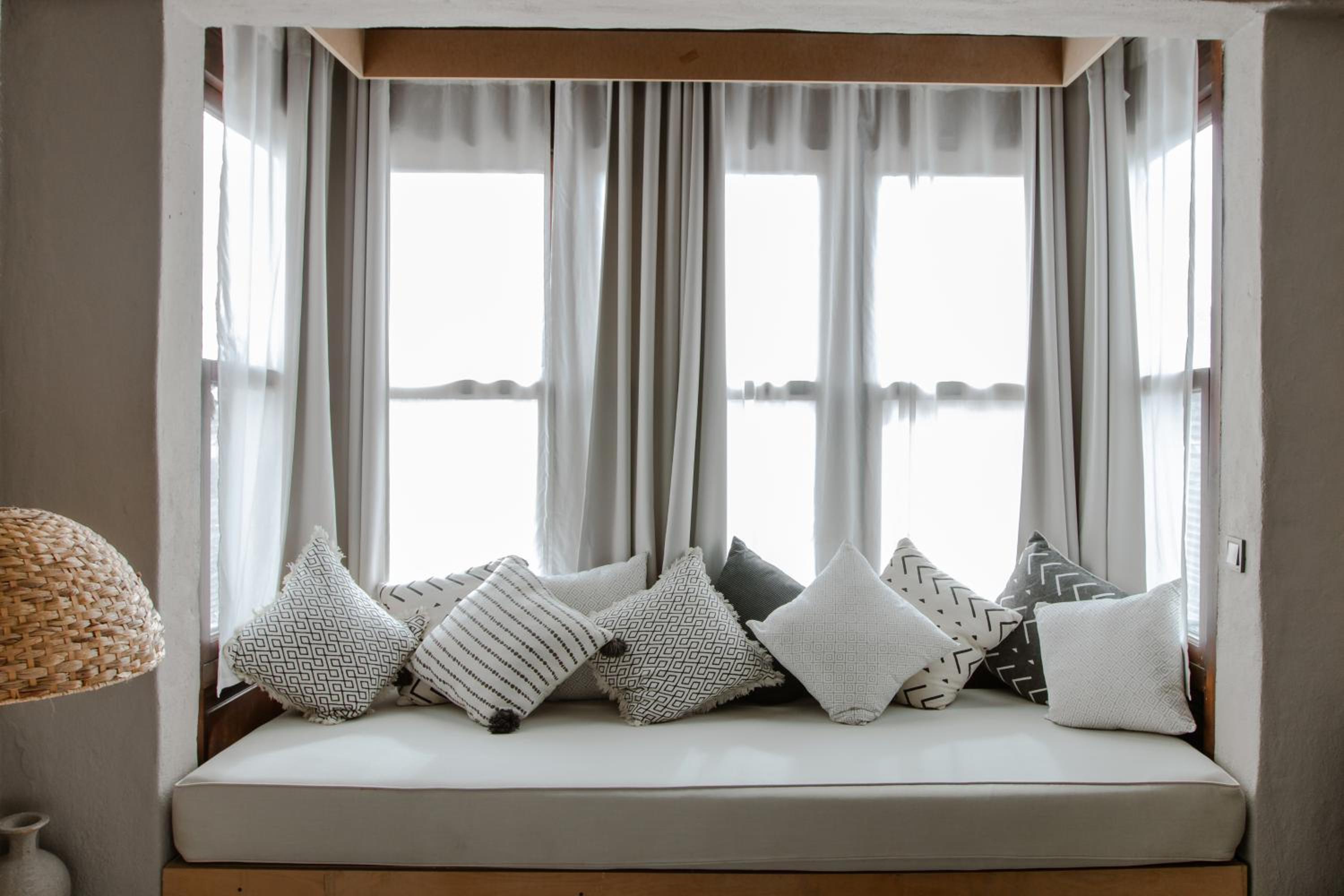 Suite - Photo 1