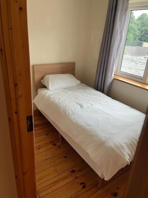 Four-Bedroom House photo 3