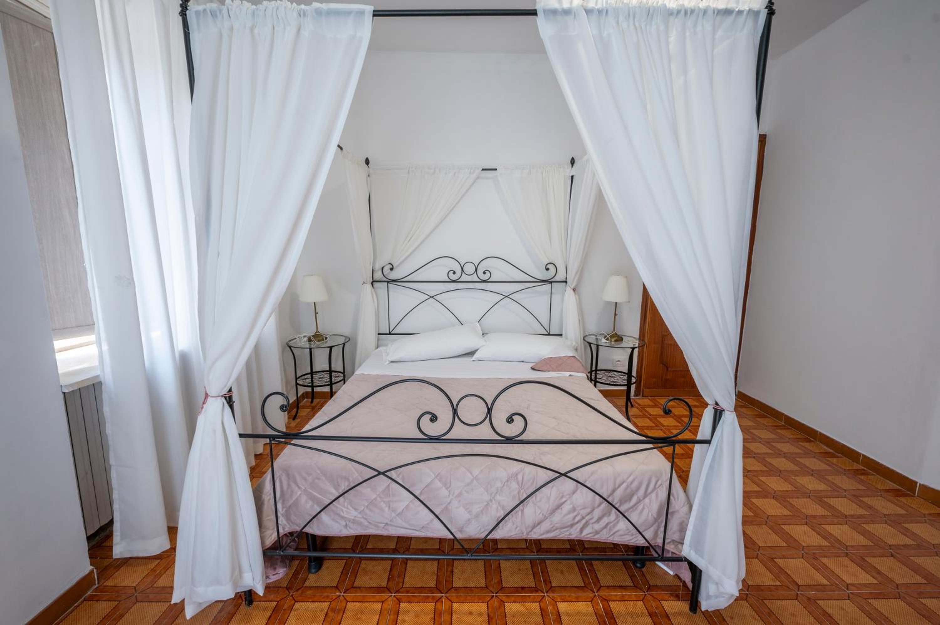 Double Room with Private Bathroom photo 1